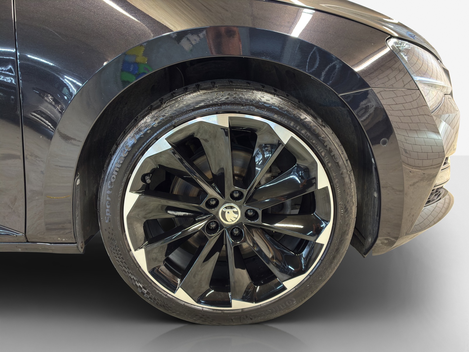 SKODA Superb Combi 2.0 TDi SportLine Light 4x4 DSG-image-13
