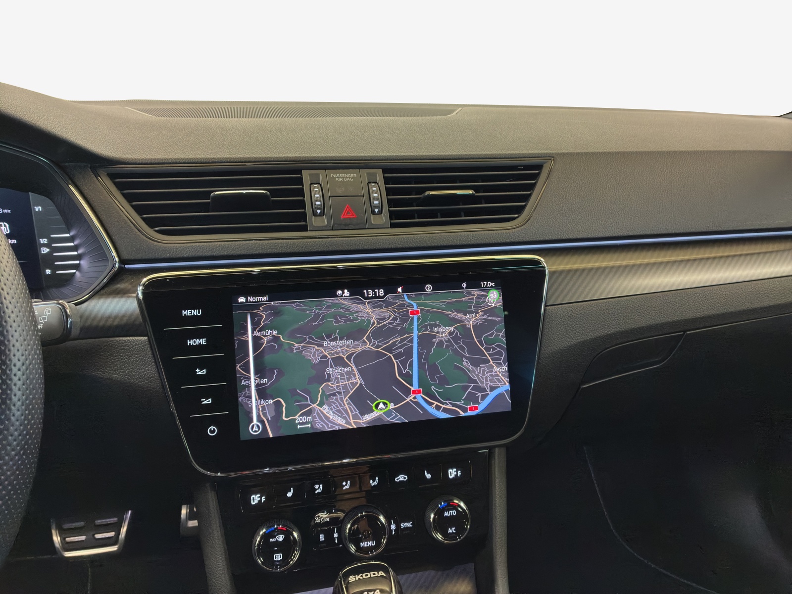 SKODA Superb Combi 2.0 TDi SportLine Light 4x4 DSG-image-10