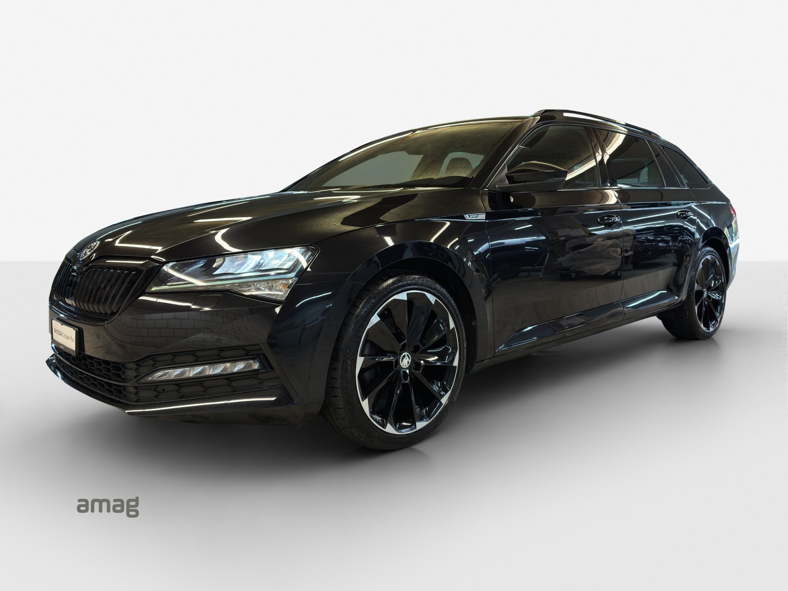 SKODA Superb Combi 2.0 TDi SportLine Light 4x4 DSG