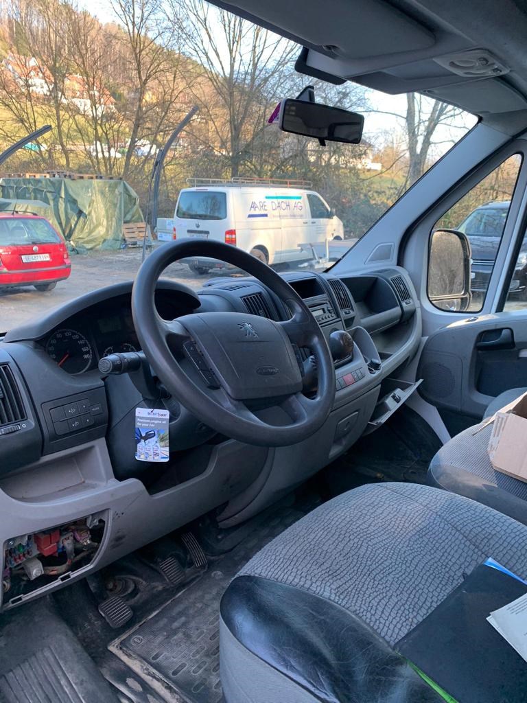 PEUGEOT Boxer 2.2 HDI 335 L3-image-2