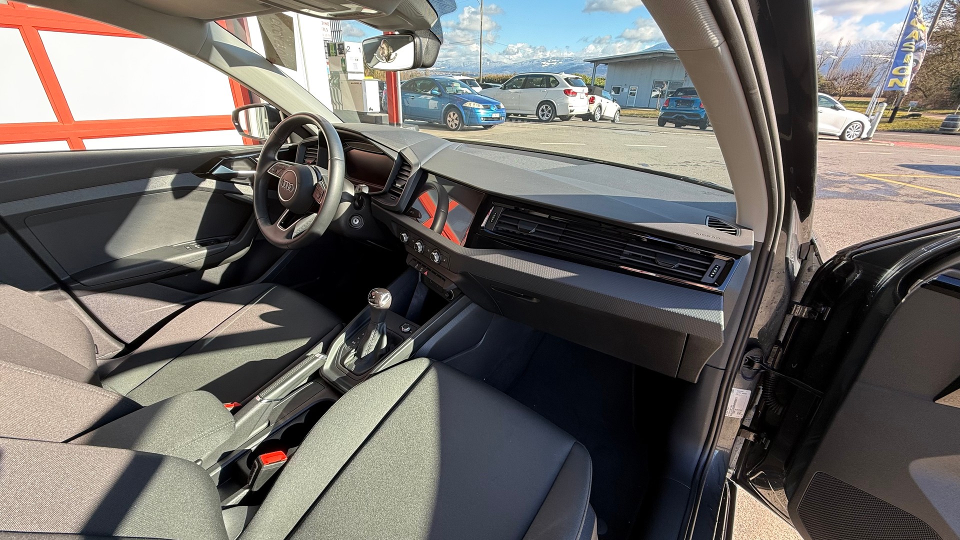 AUDI A1 Sportback 30 TFSI Attraction S-tronic-image-7