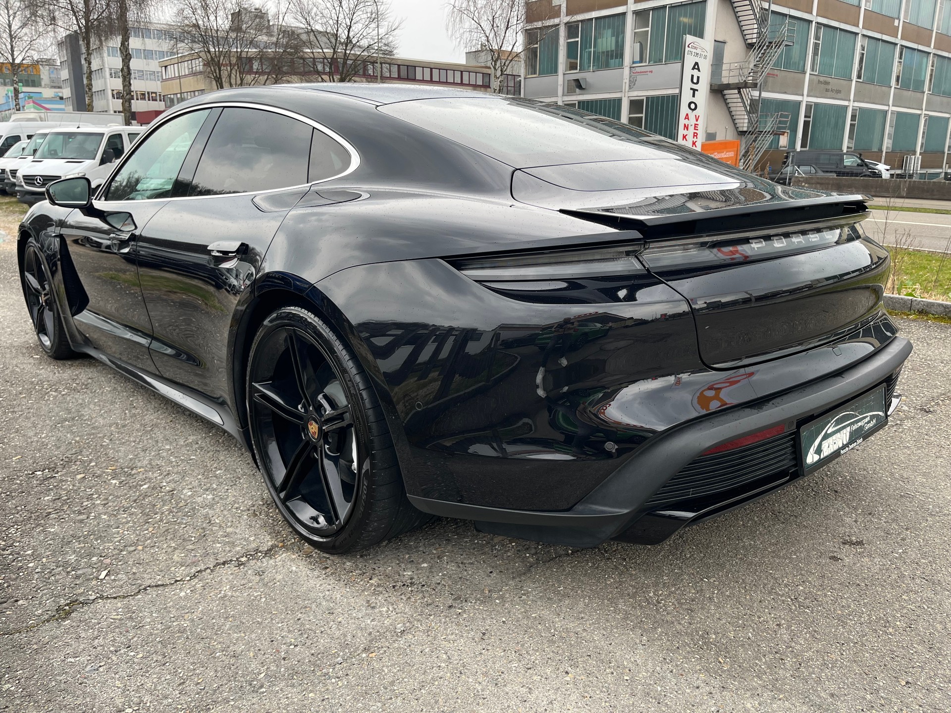 PORSCHE Taycan Turbo-image-3