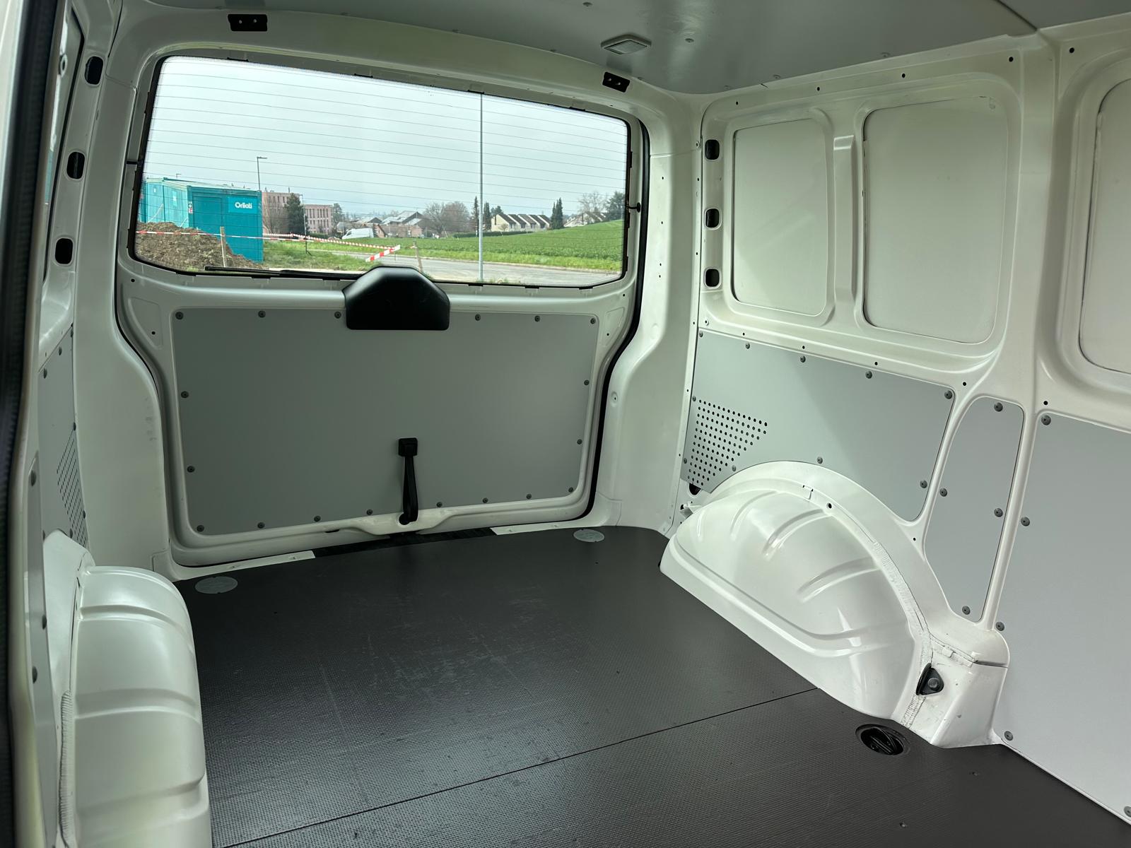 VW T5 2.0 Bi-TDI 4Motion DSG-image-4
