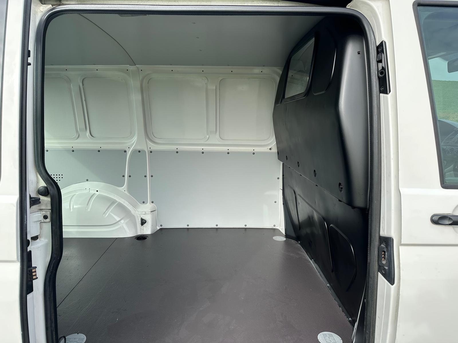 VW T5 2.0 Bi-TDI 4Motion DSG-image-9