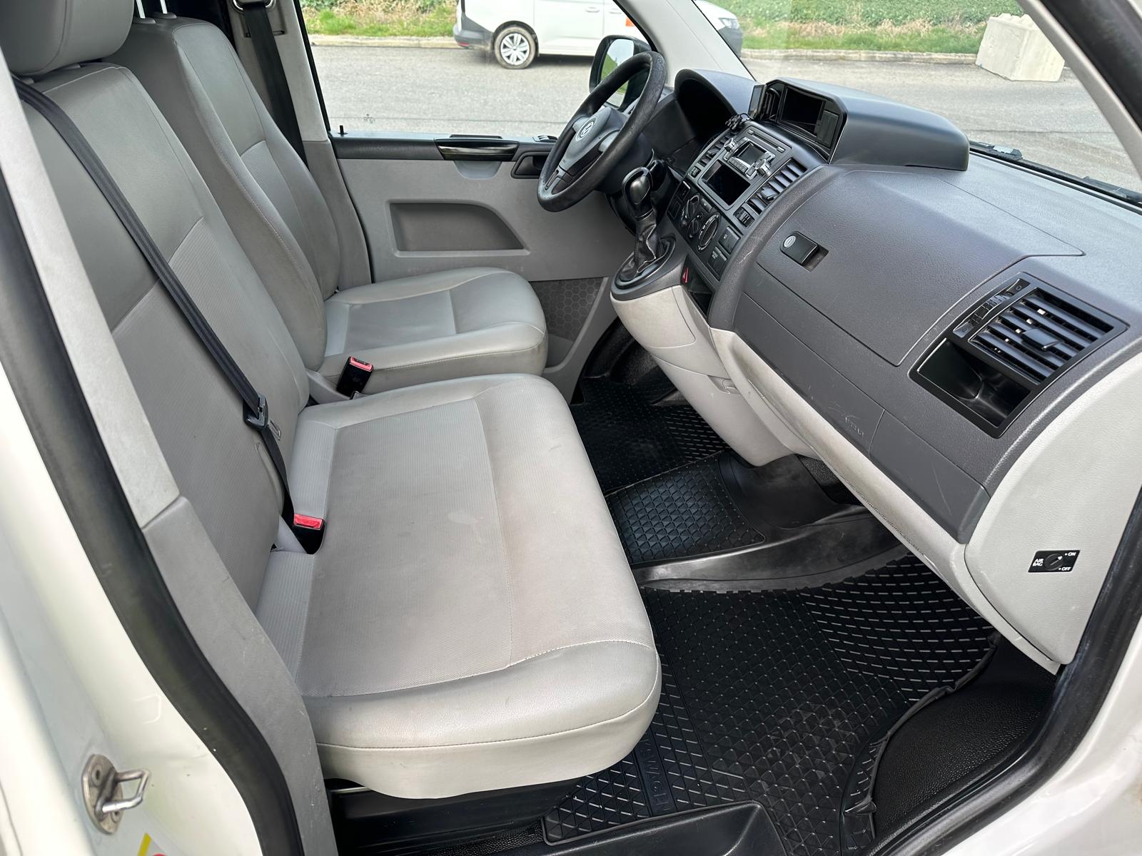 VW T5 2.0 Bi-TDI 4Motion DSG-showroom-element-3