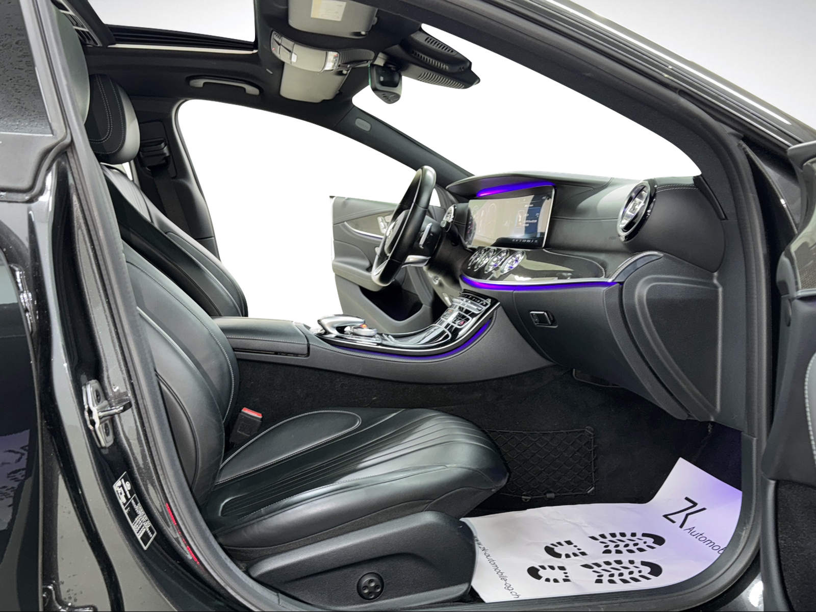 MERCEDES-BENZ CLS 400 d AMG Line 4Matic Grafitgrau 9G-Tronic | 360° Kamera | Glasdach | Carbon Paket | Widescreen Cockpit | Keyless Go |-image-10