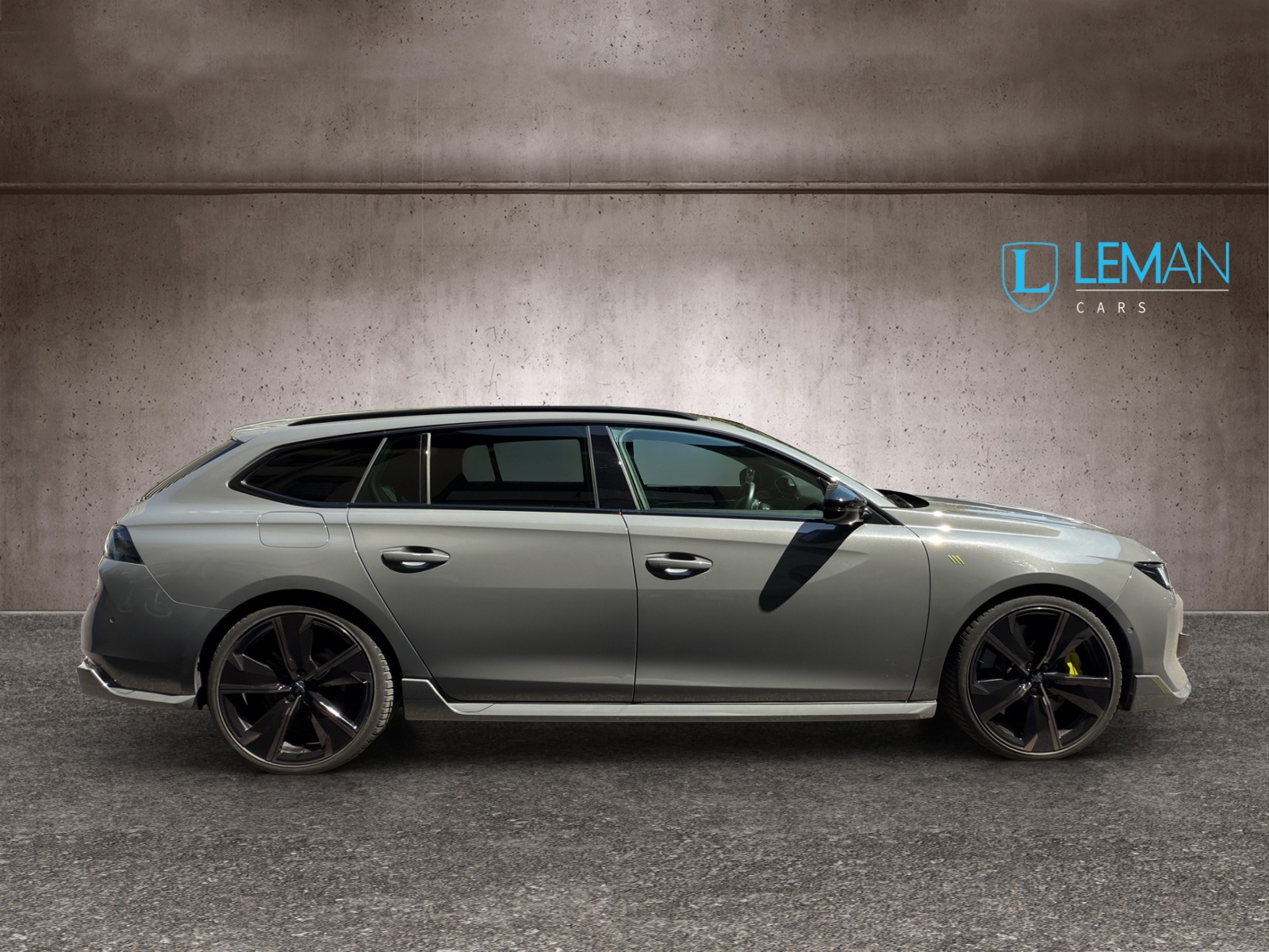 PEUGEOT 508 SW Hybrid4 360 e Sport Engineered-image-4