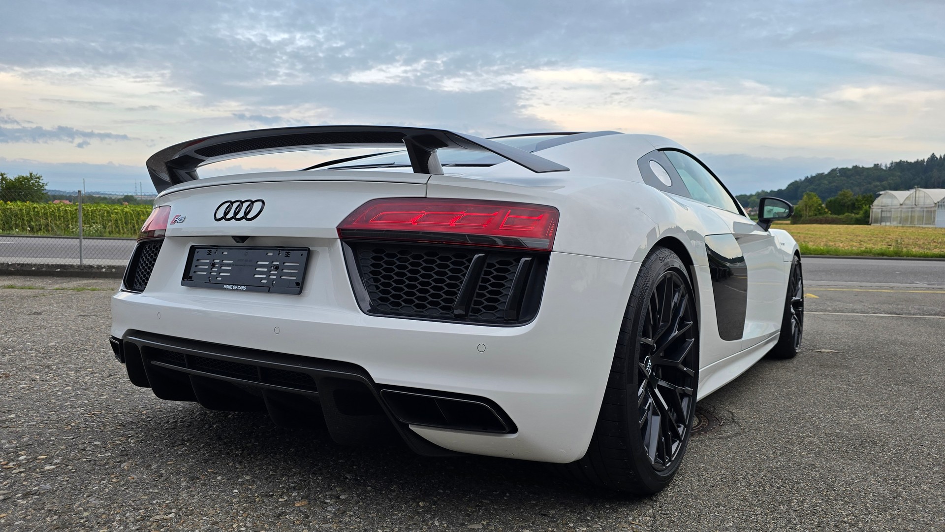 AUDI R8 Coupé 5.2 plus S-Tronic Carbon-image-8