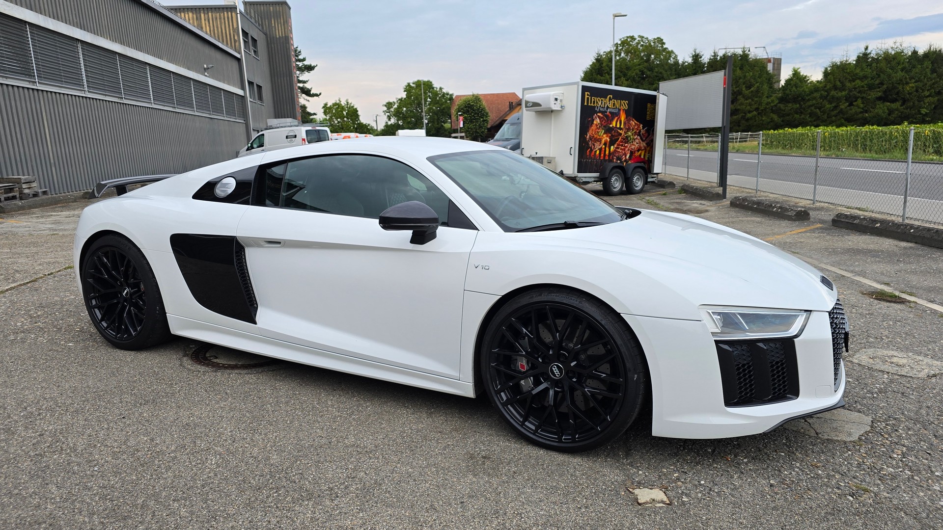AUDI R8 Coupé 5.2 plus S-Tronic Carbon-image-12