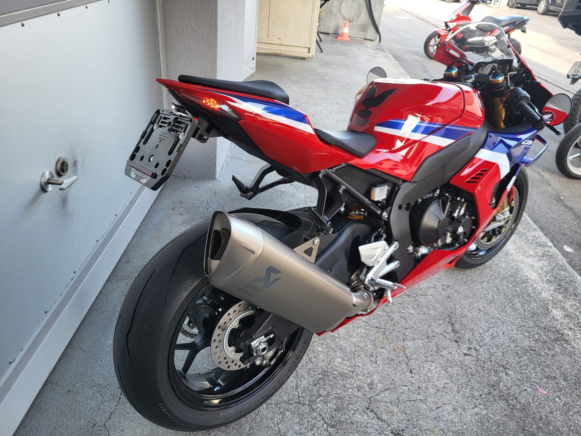 HONDA CBR 1000 RR-R Fireblade SP-image-4