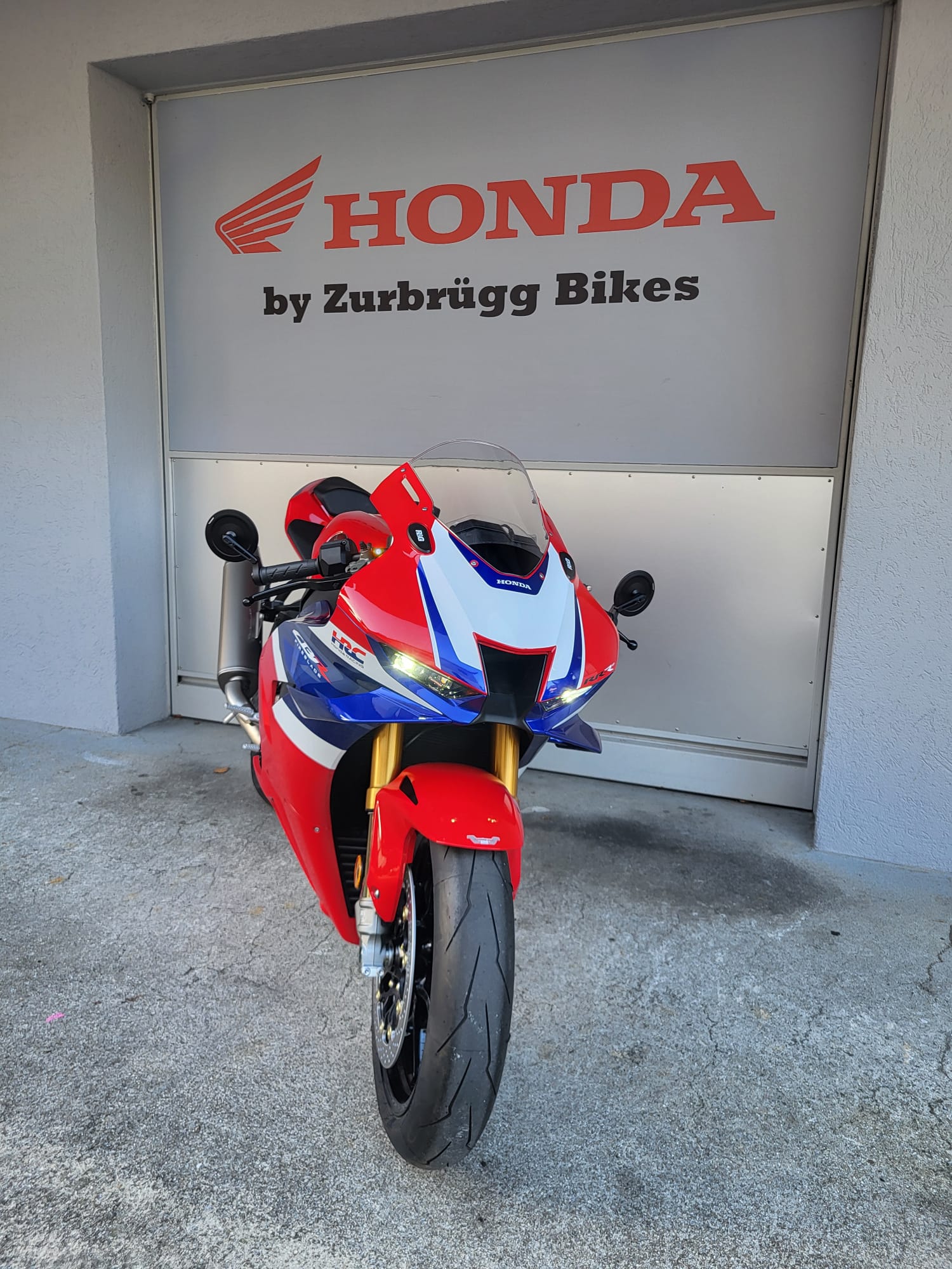 HONDA CBR 1000 RR-R Fireblade SP-image-2