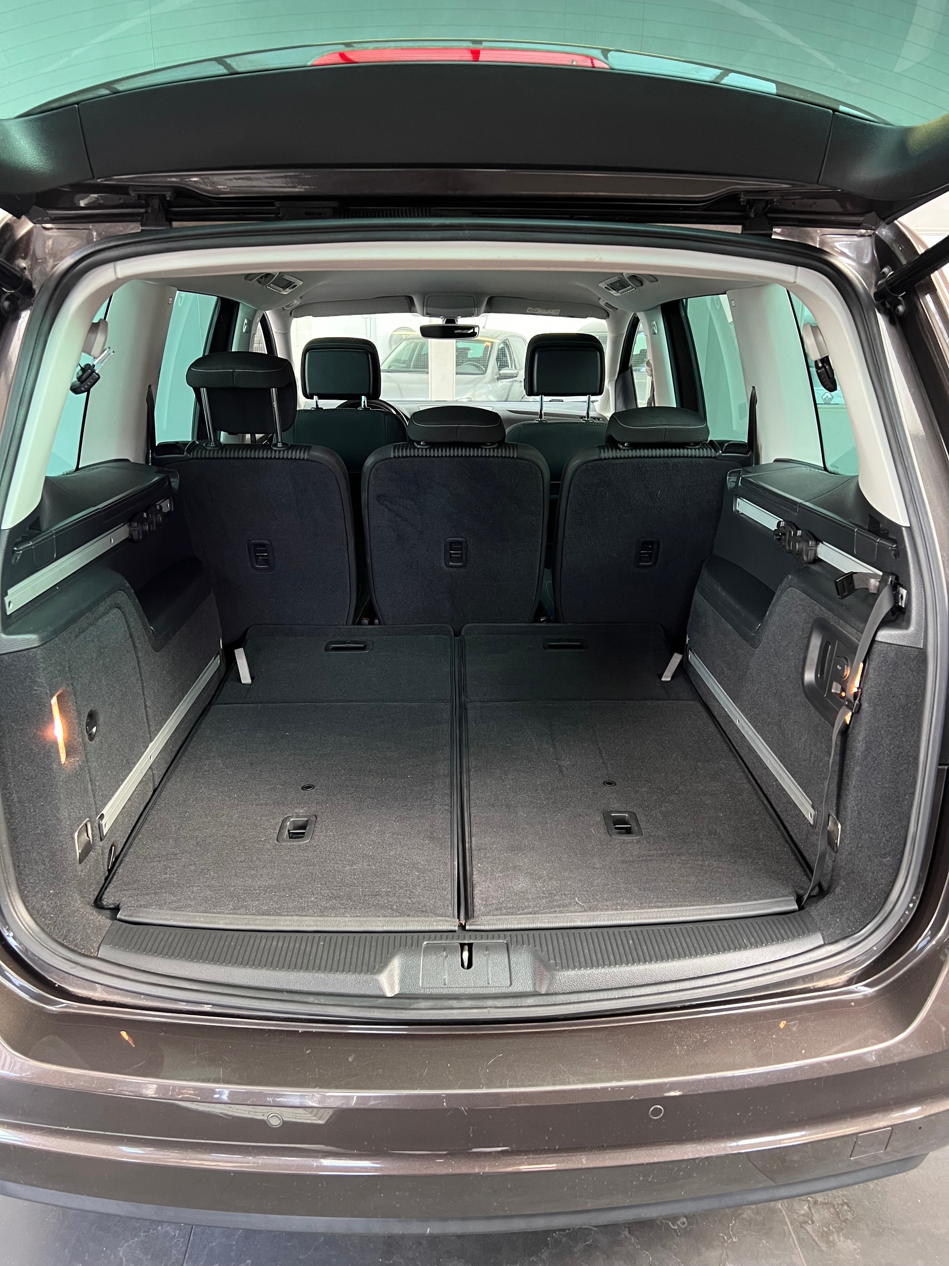 SEAT Alhambra 2.0 TDI Style Advanced DSG-image-14