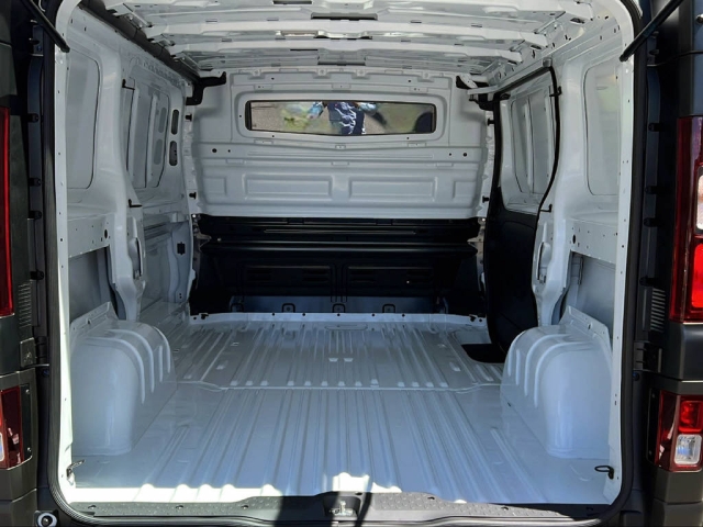 NISSAN Primastarr fourg. 3.0 t L1 H1 A-image-7