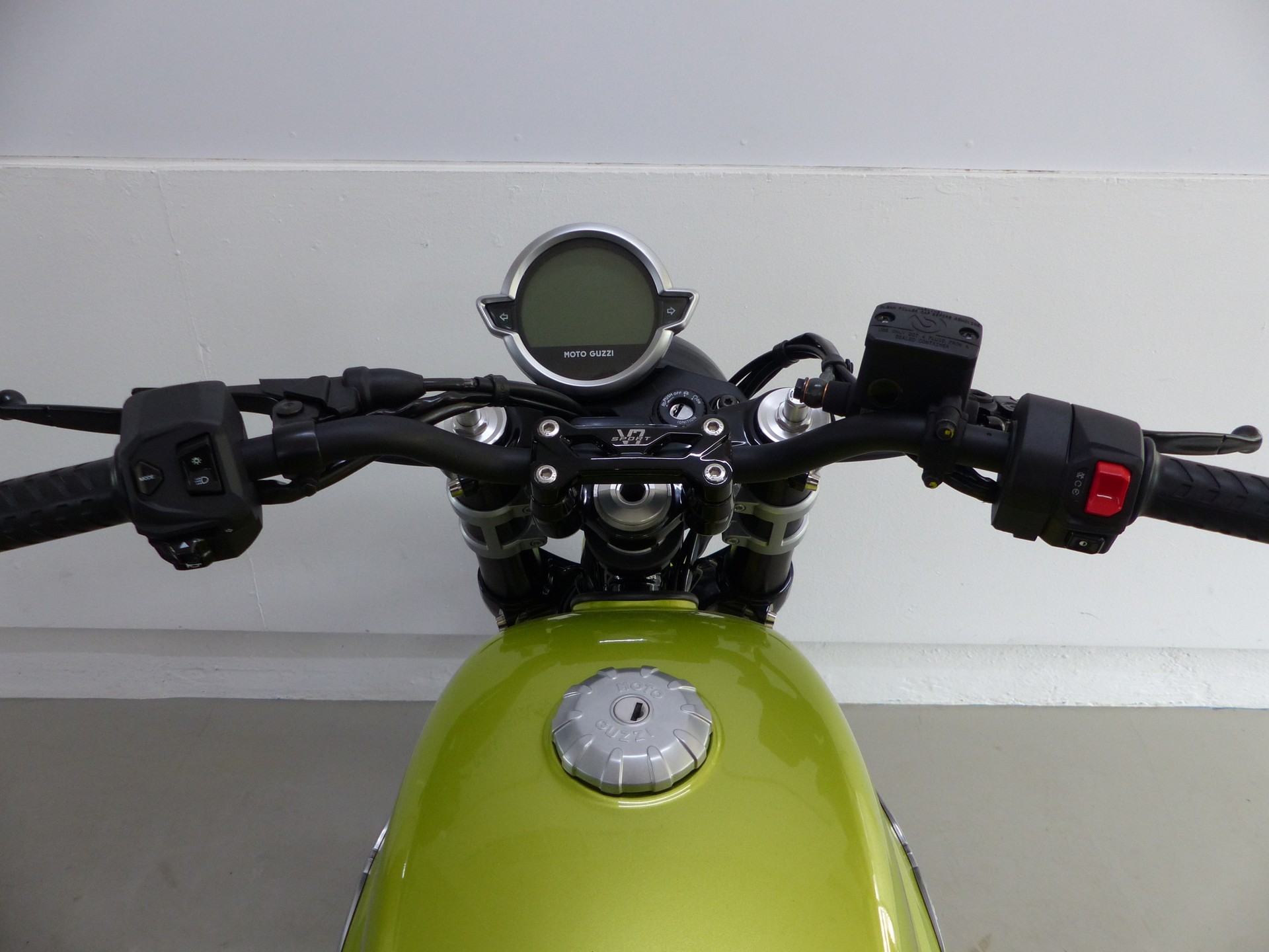 MOTO GUZZI V7 IV 850 Sport E5+-image-4
