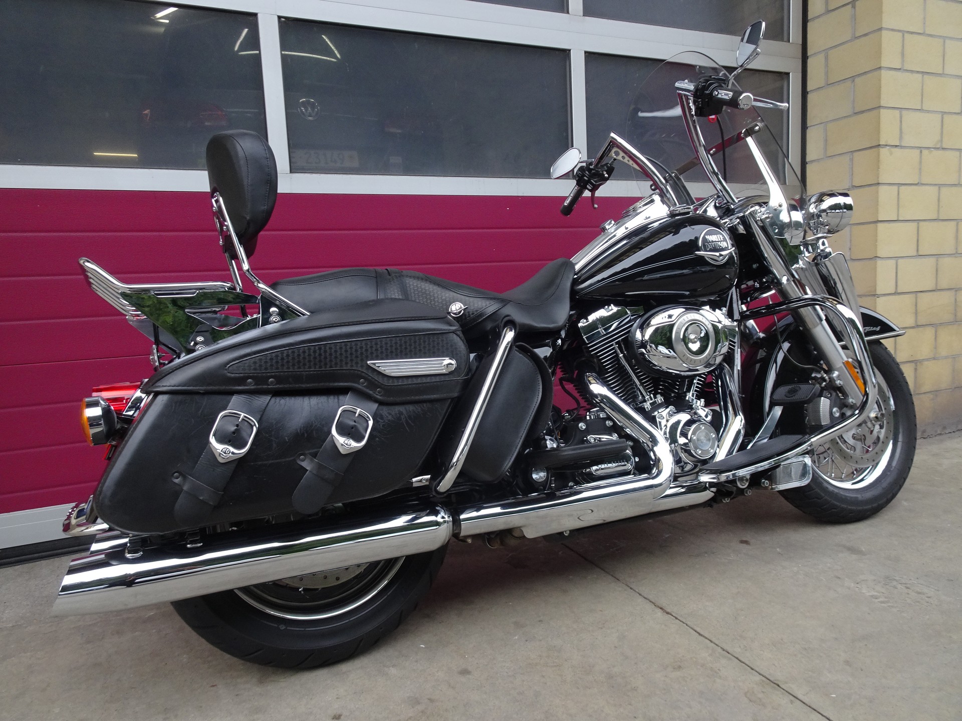 HARLEY-DAVIDSON FLHRC Road King Classic ABS-image-8