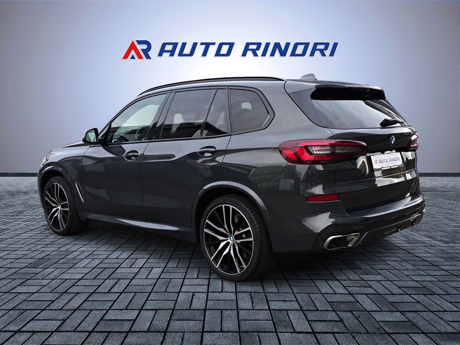 BMW X5 xDrive M50i Steptronic-image-5
