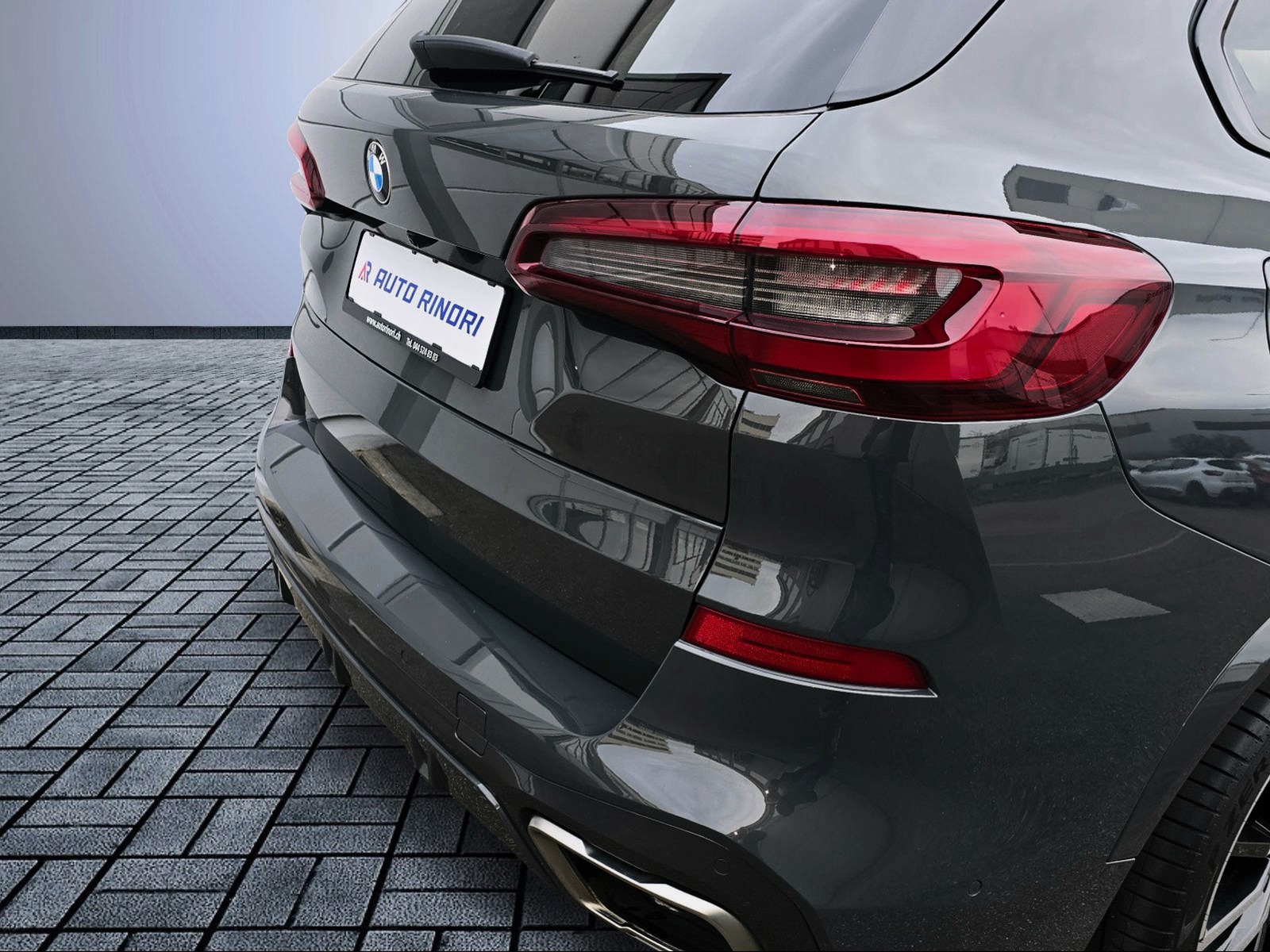 BMW X5 xDrive M50i Steptronic-image-7