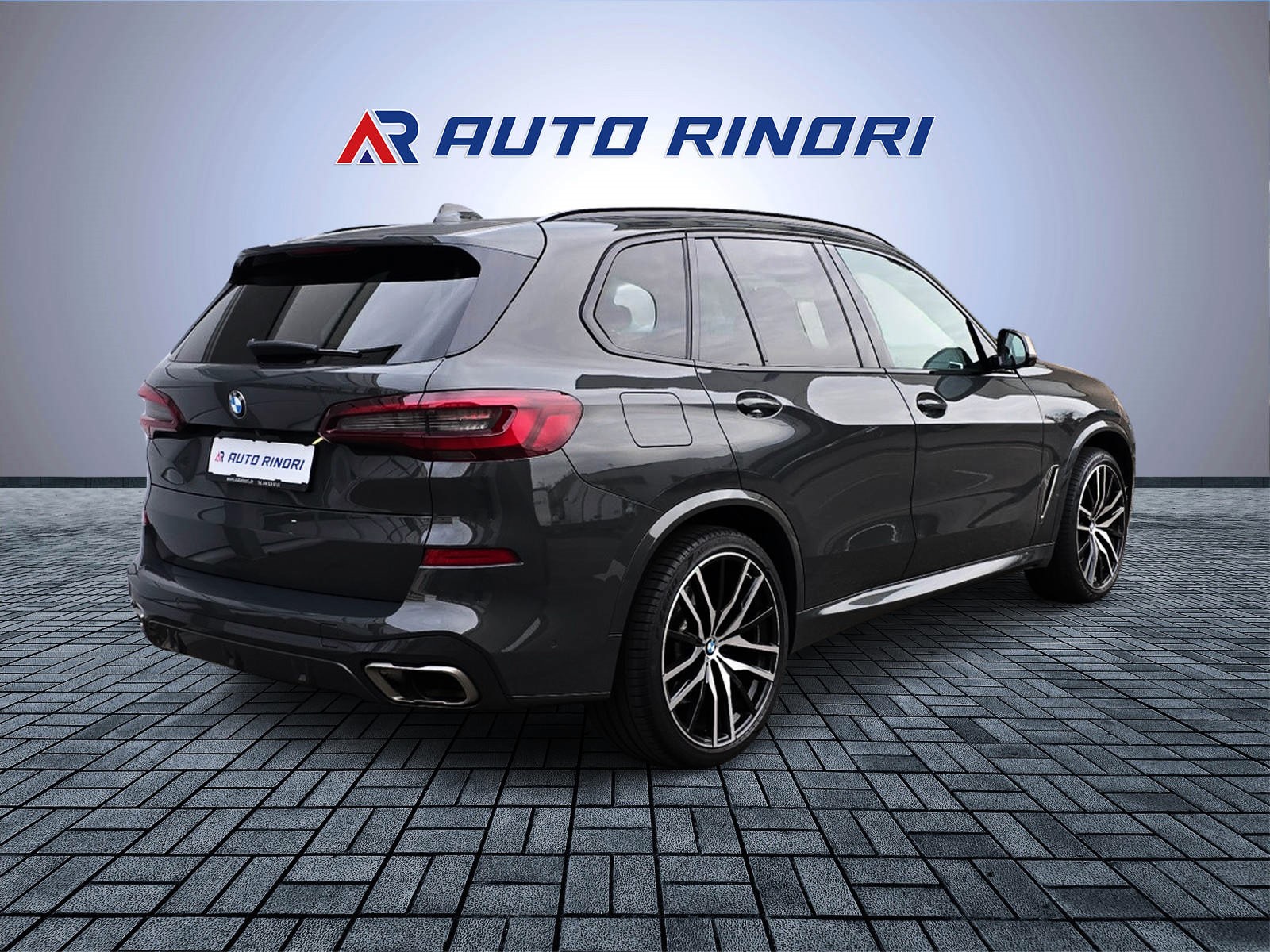 BMW X5 xDrive M50i Steptronic-image-4