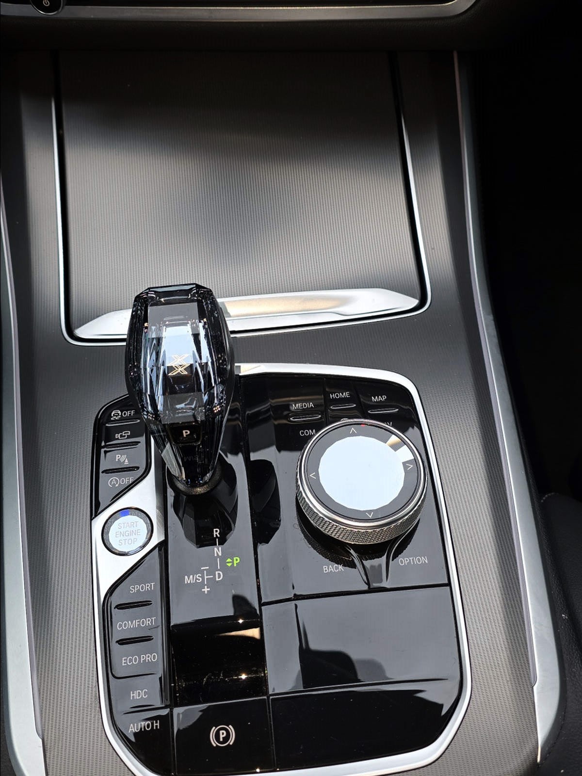 BMW X5 xDrive M50i Steptronic-image-13