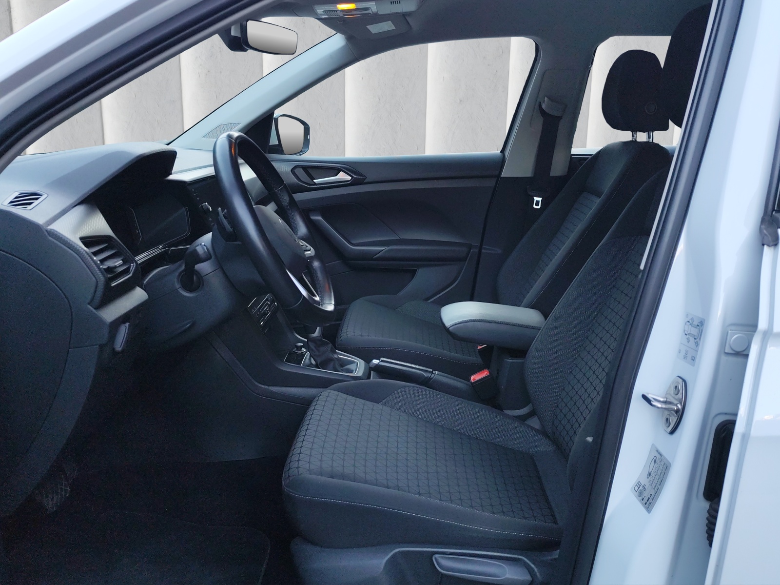 VW T-Cross 1.0 TSI Life Limited DSG-image-6