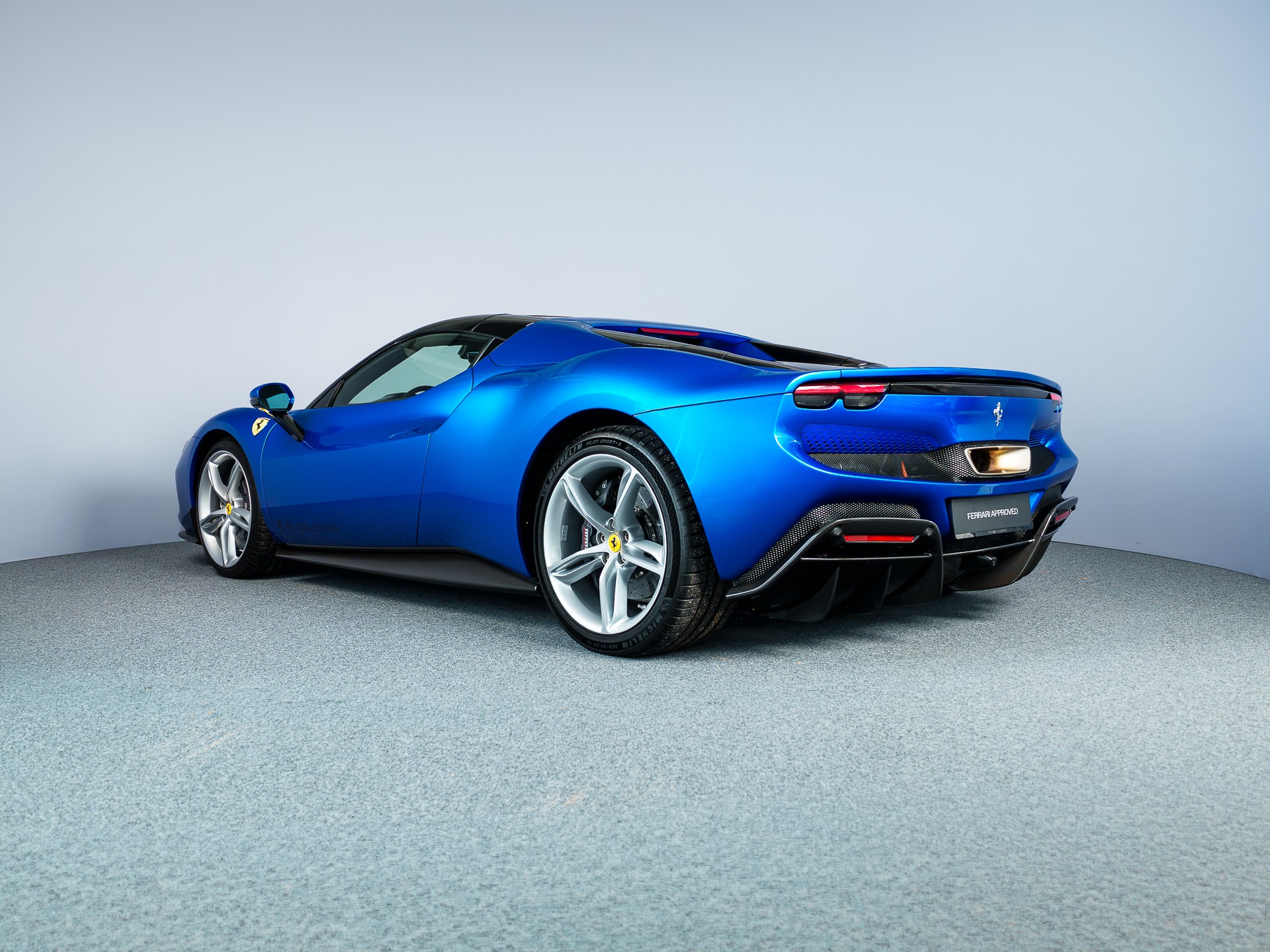 FERRARI 296 GTS-image-9