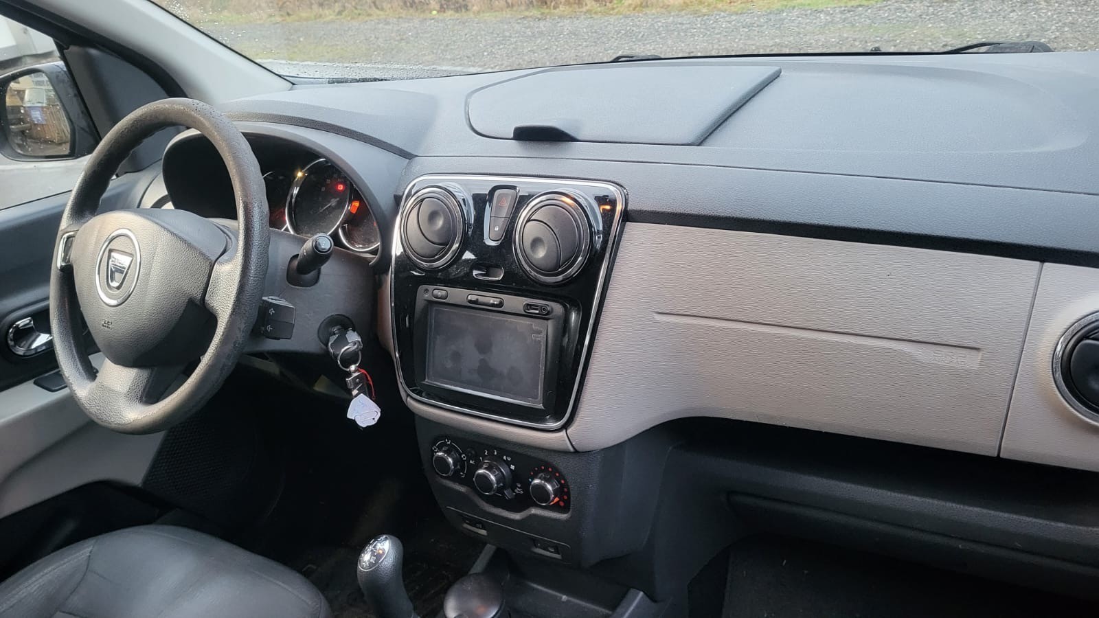 DACIA Lodgy 1.2 Turbo Ambiance 5PL-image-8
