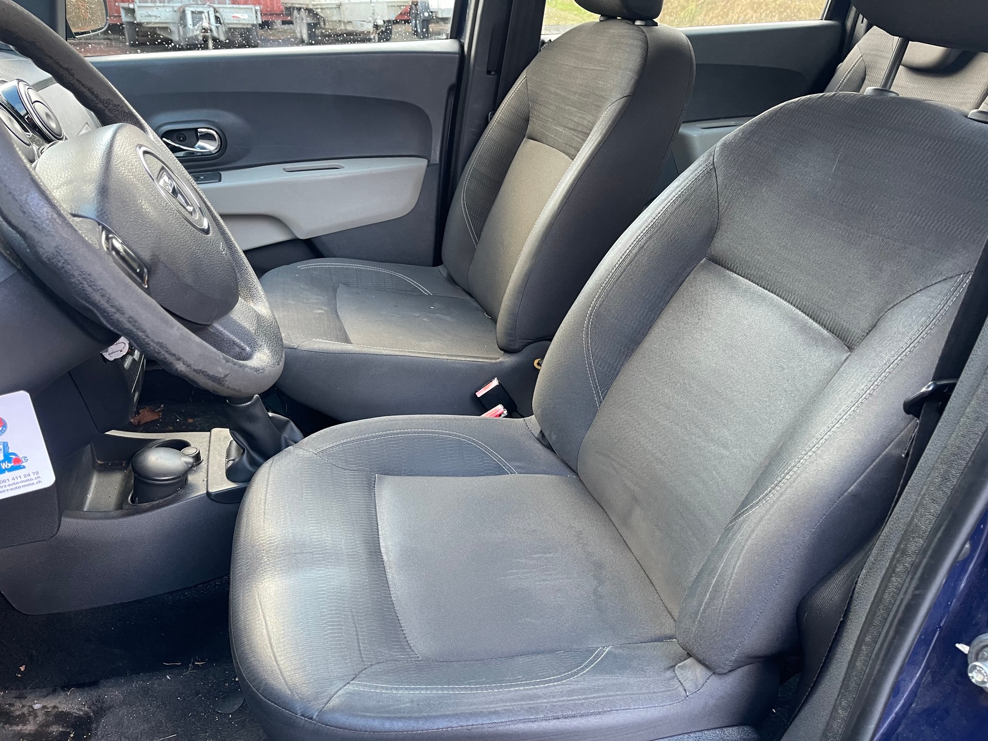DACIA Lodgy 1.2 Turbo Ambiance 5PL-image-10