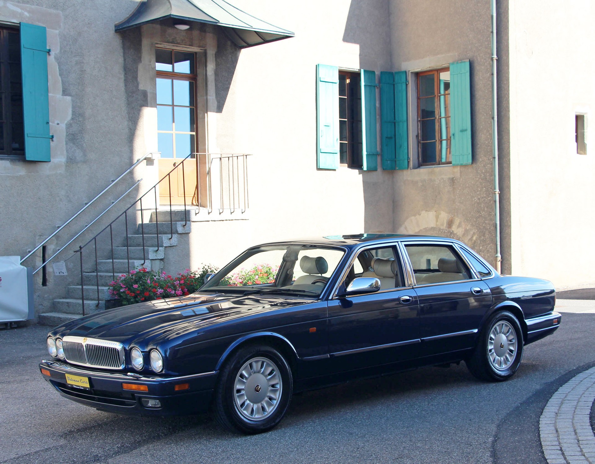 DAIMLER 6.0 Double Six-image-23