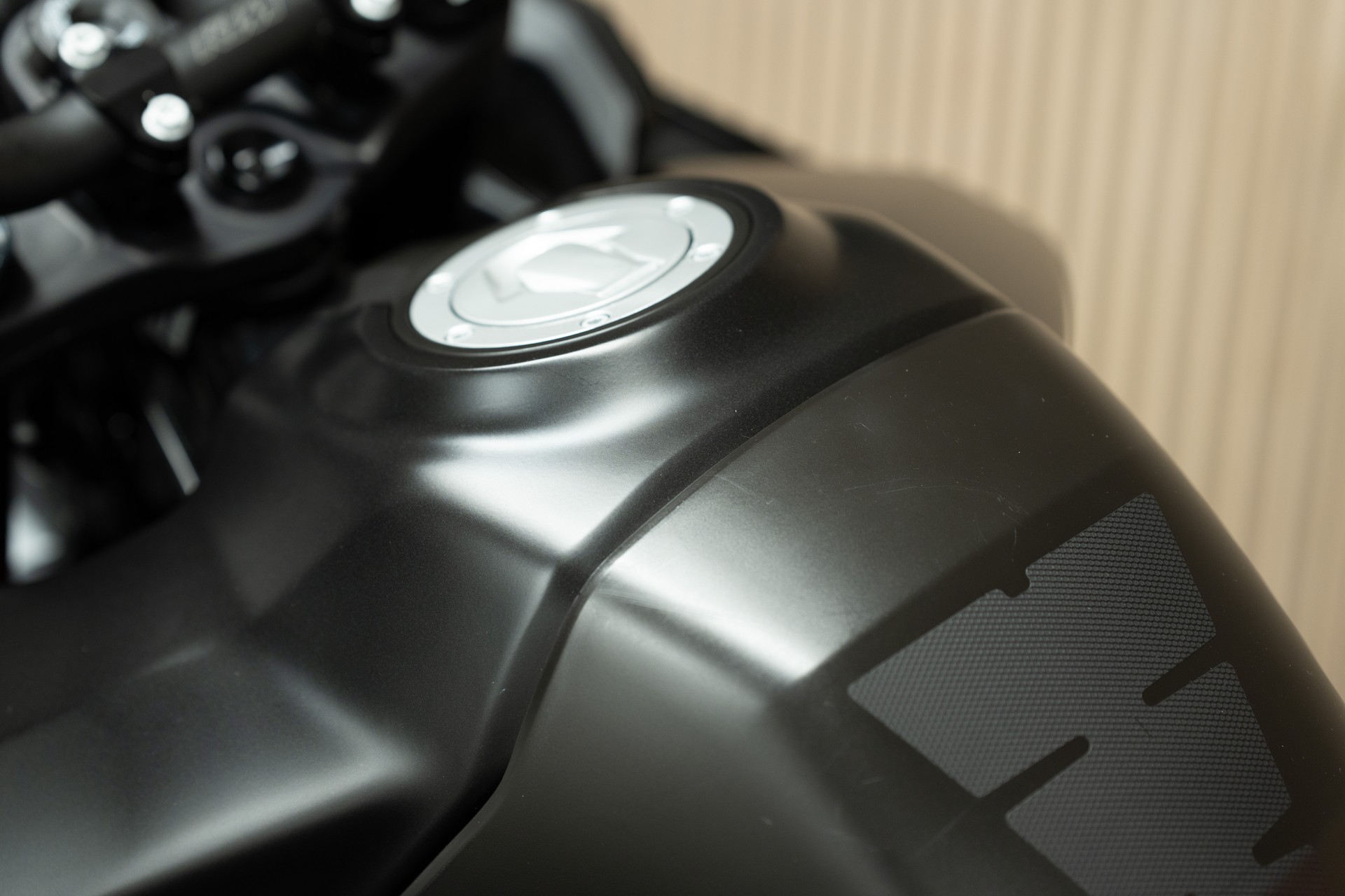 KTM 890 SMT-image-3