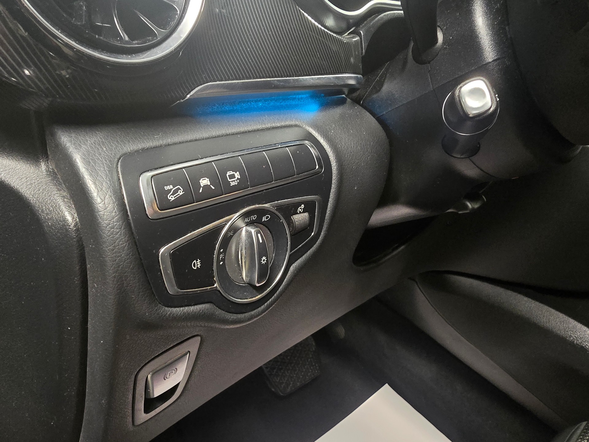 MERCEDES-BENZ V 220 d Trend lang 9G-Tronic 4MATIC-image-11