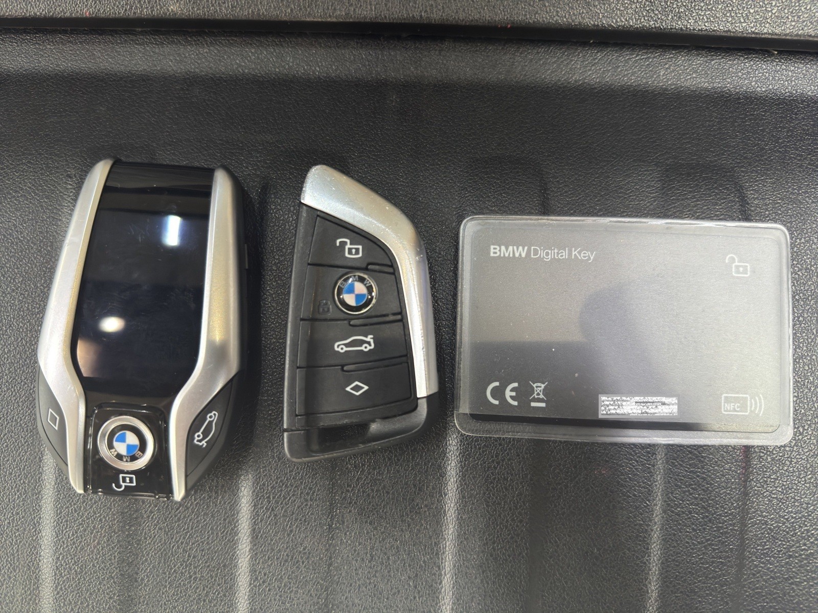 BMW X5 xDrive 48V 40d Steptronic-image-30