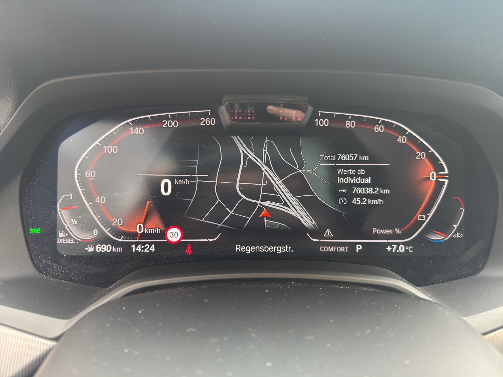 BMW X5 xDrive 48V 40d Steptronic-image-14