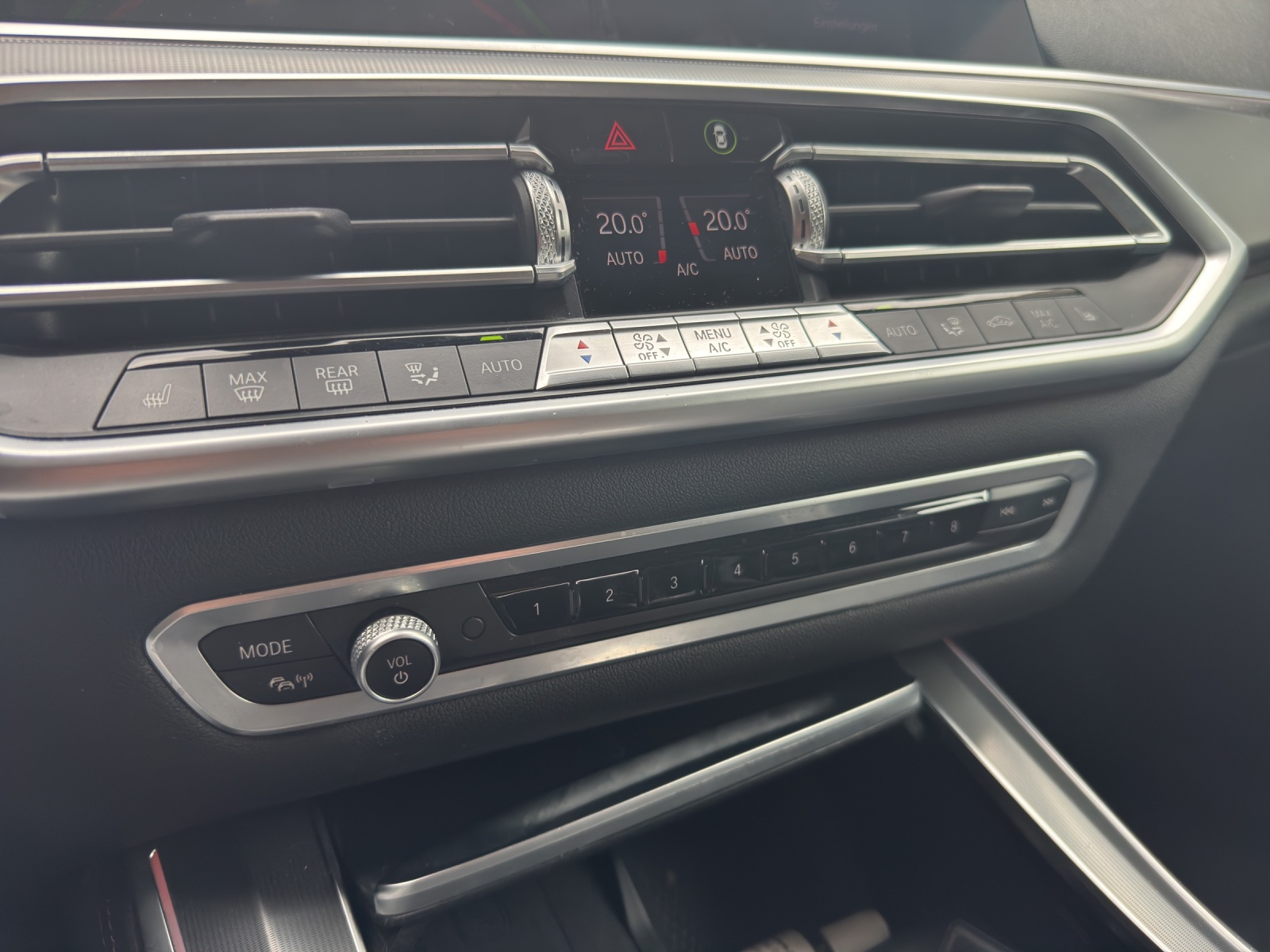 BMW X5 xDrive 48V 40d Steptronic-image-23