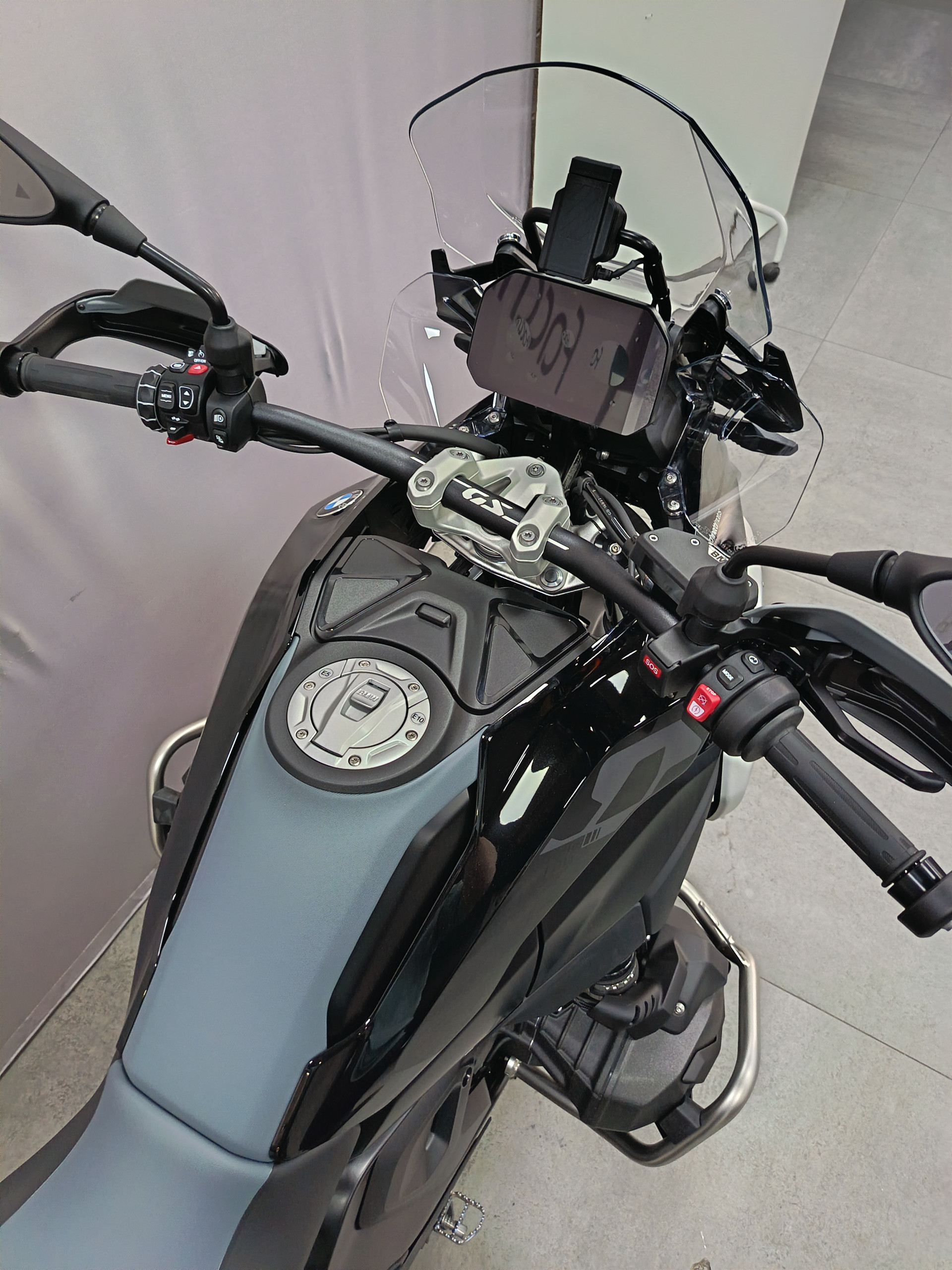 BMW R 1300 GS Triple Black *** Leasing 3.9% ***Boite ASA***-image-4