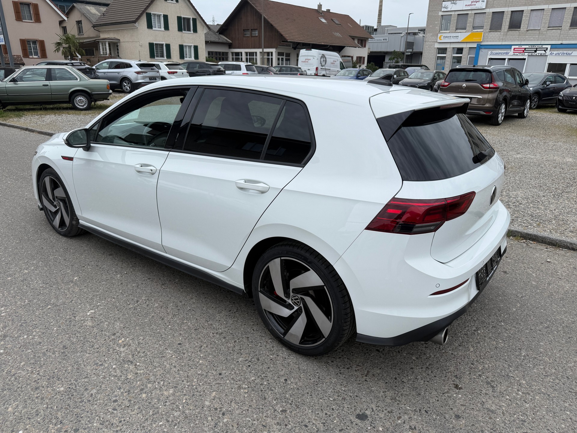 VW Golf 2.0 TSI GTI DSG-image-3