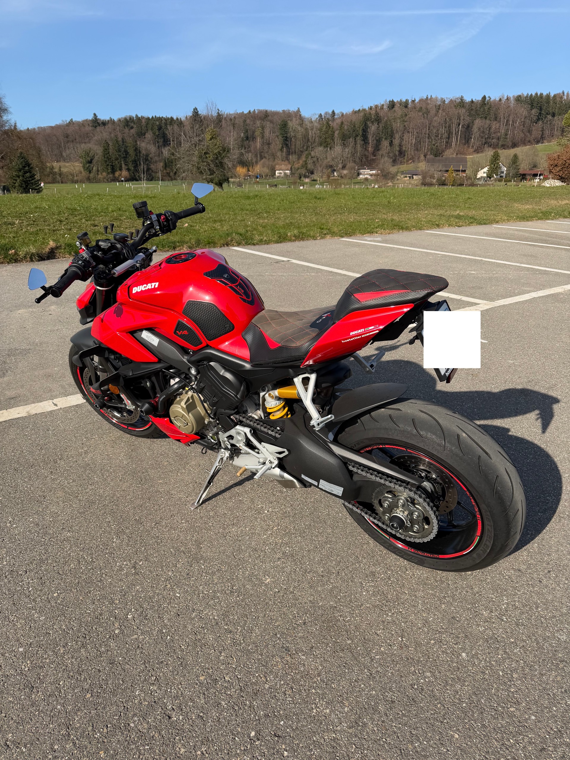 DUCATI Streetfighter V4-image-3