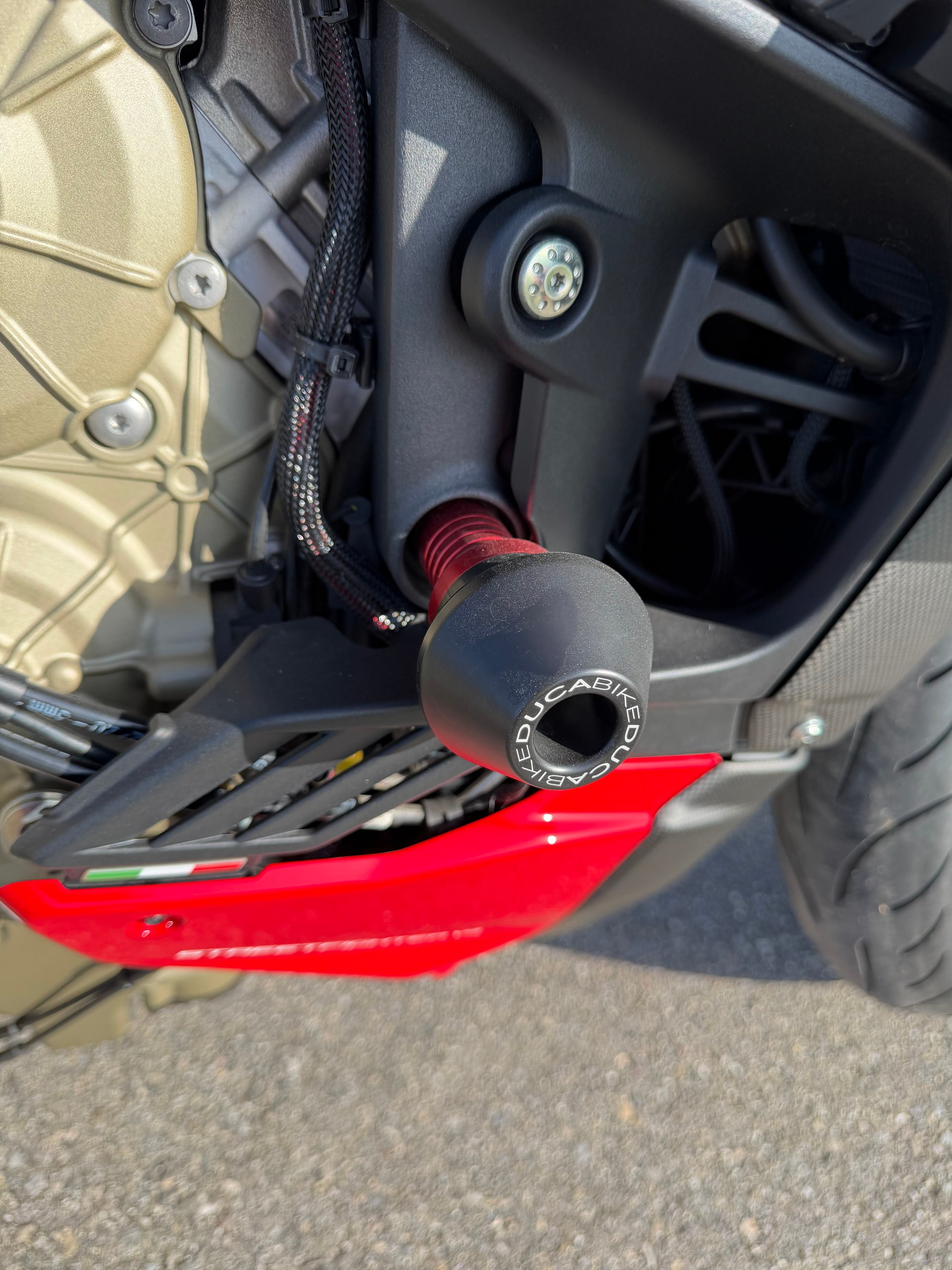 DUCATI Streetfighter V4-image-7