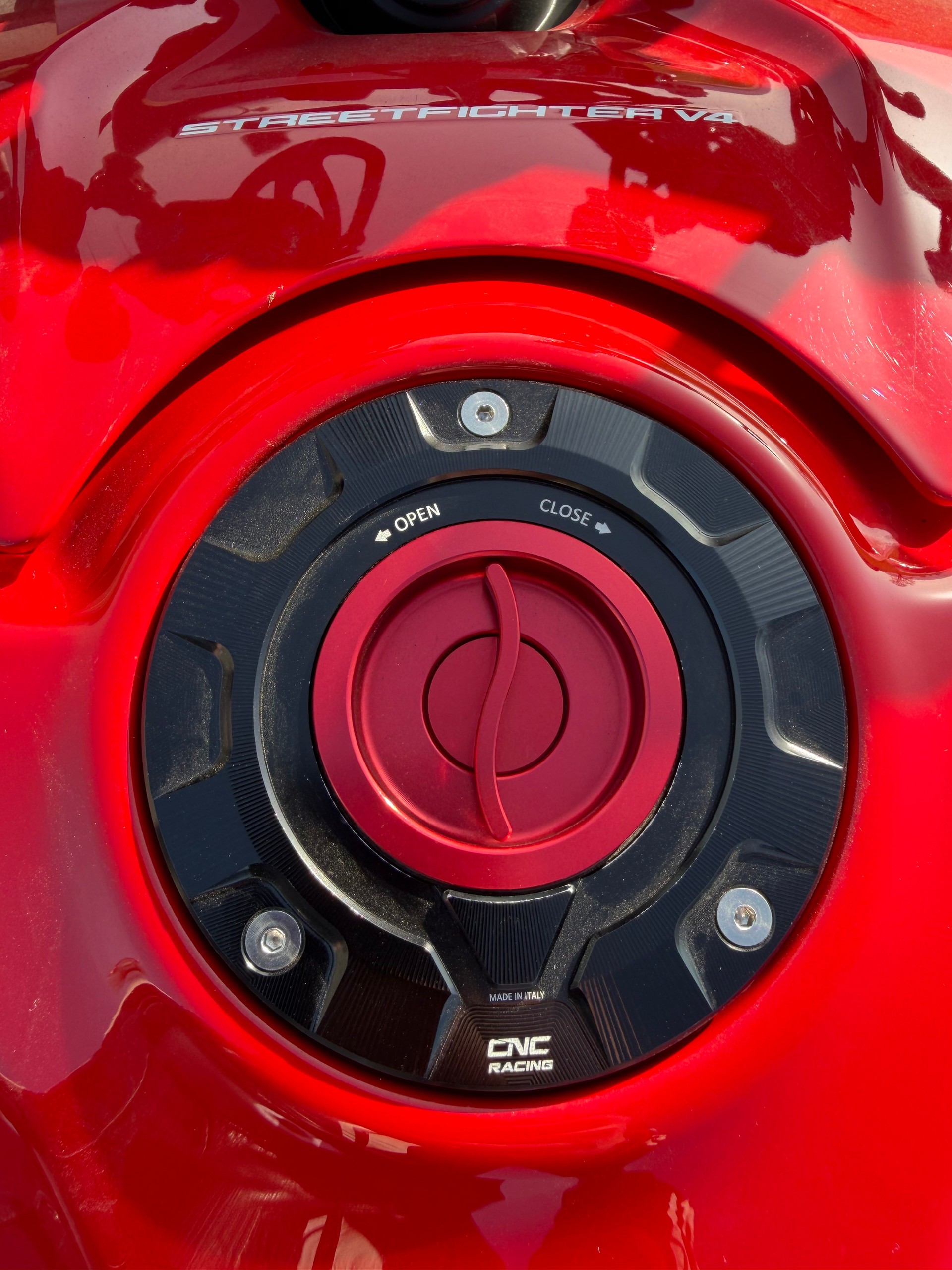 DUCATI Streetfighter V4-image-8