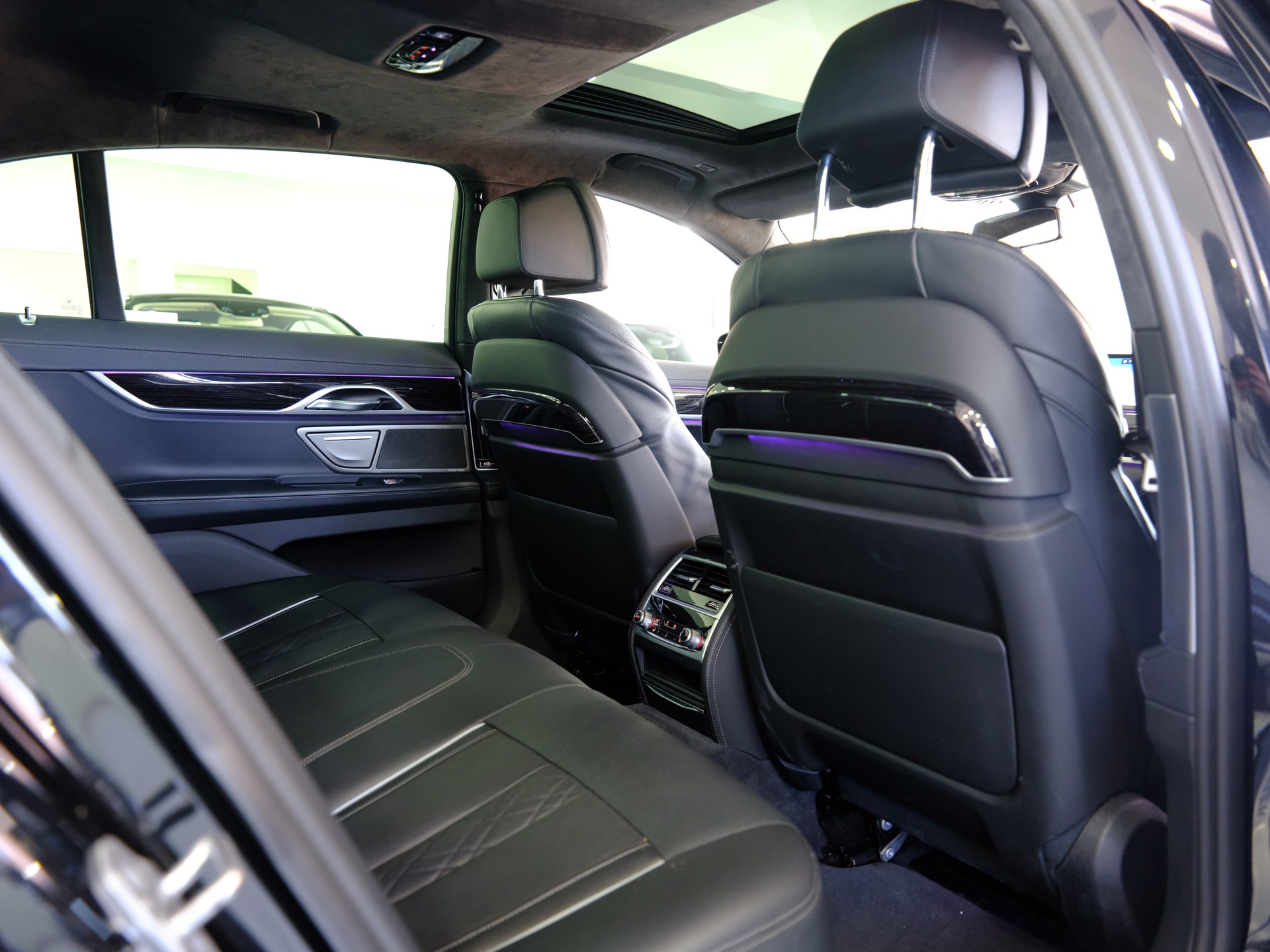 BMW 730d 48V Steptronic-image-19