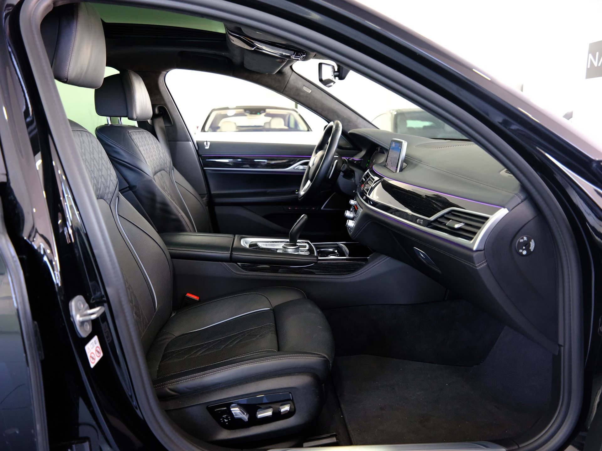BMW 730d 48V Steptronic-image-17