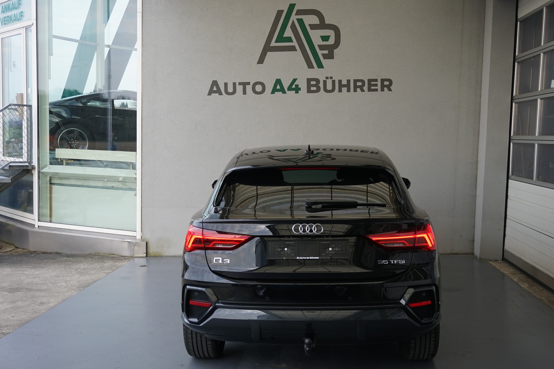 AUDI Q3 SB 35 TFSI Attraction 150PS DSG-Automat-image-11