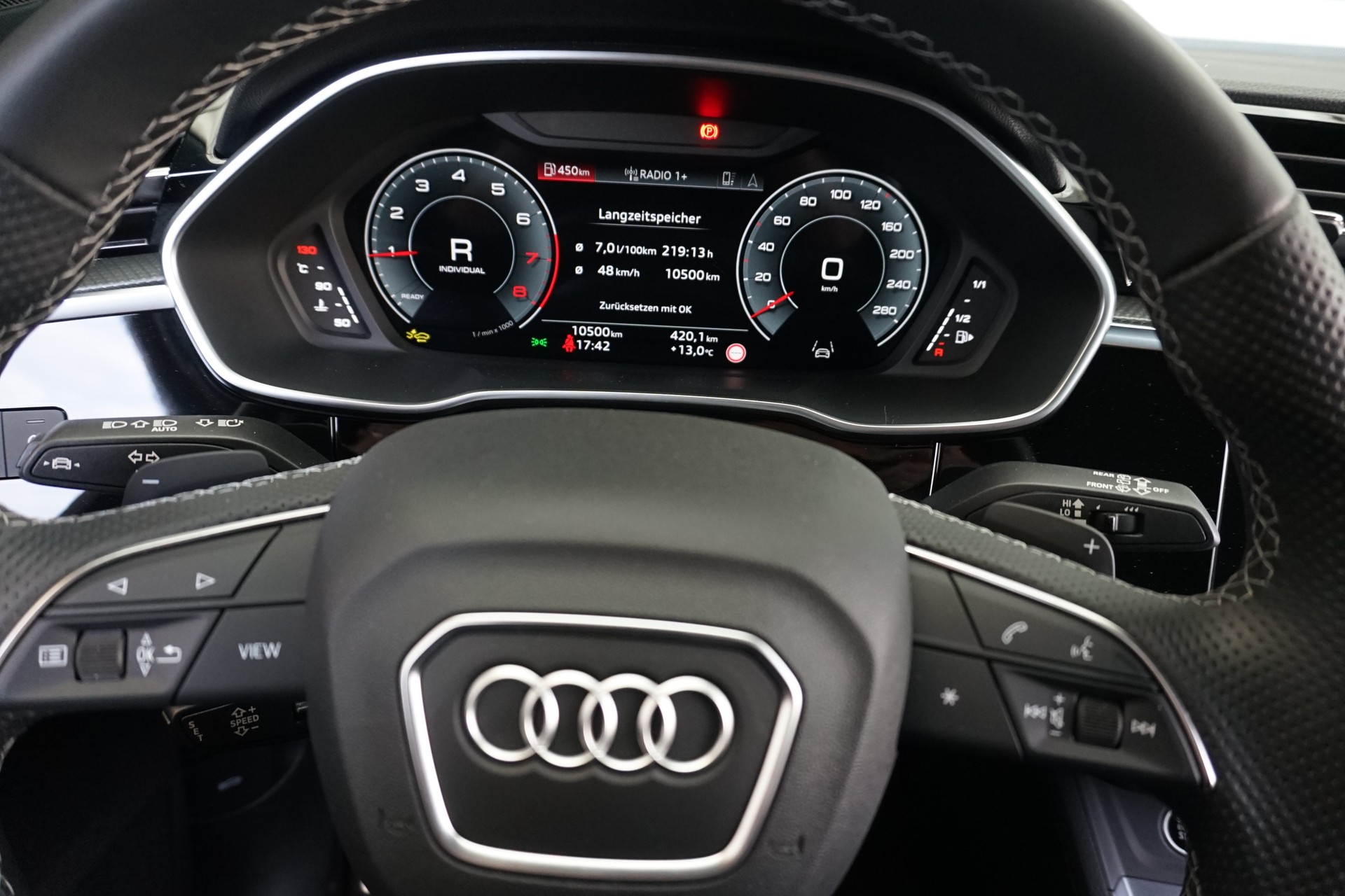 AUDI Q3 SB 35 TFSI Attraction 150PS DSG-Automat-image-22