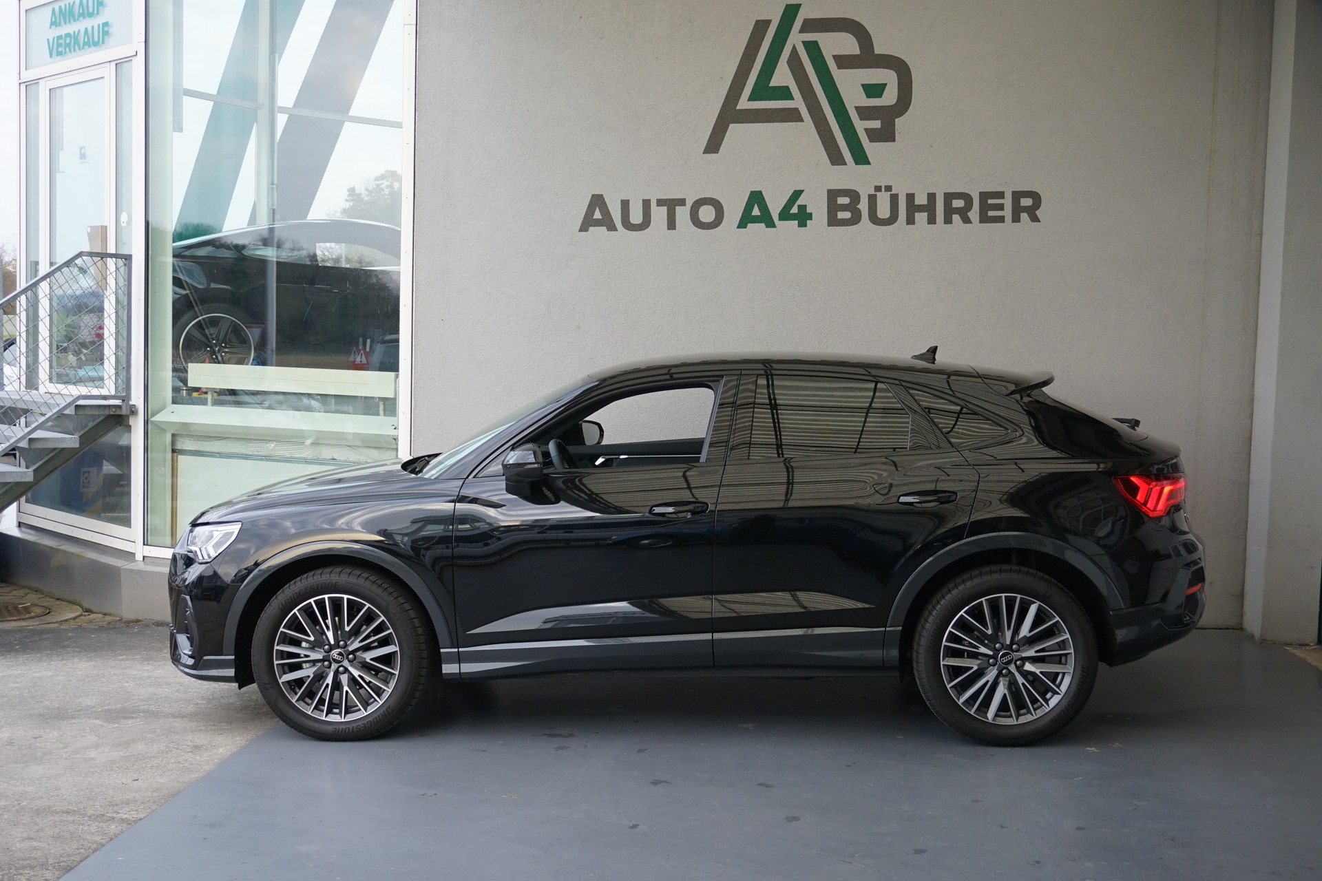 AUDI Q3 SB 35 TFSI Attraction 150PS DSG-Automat