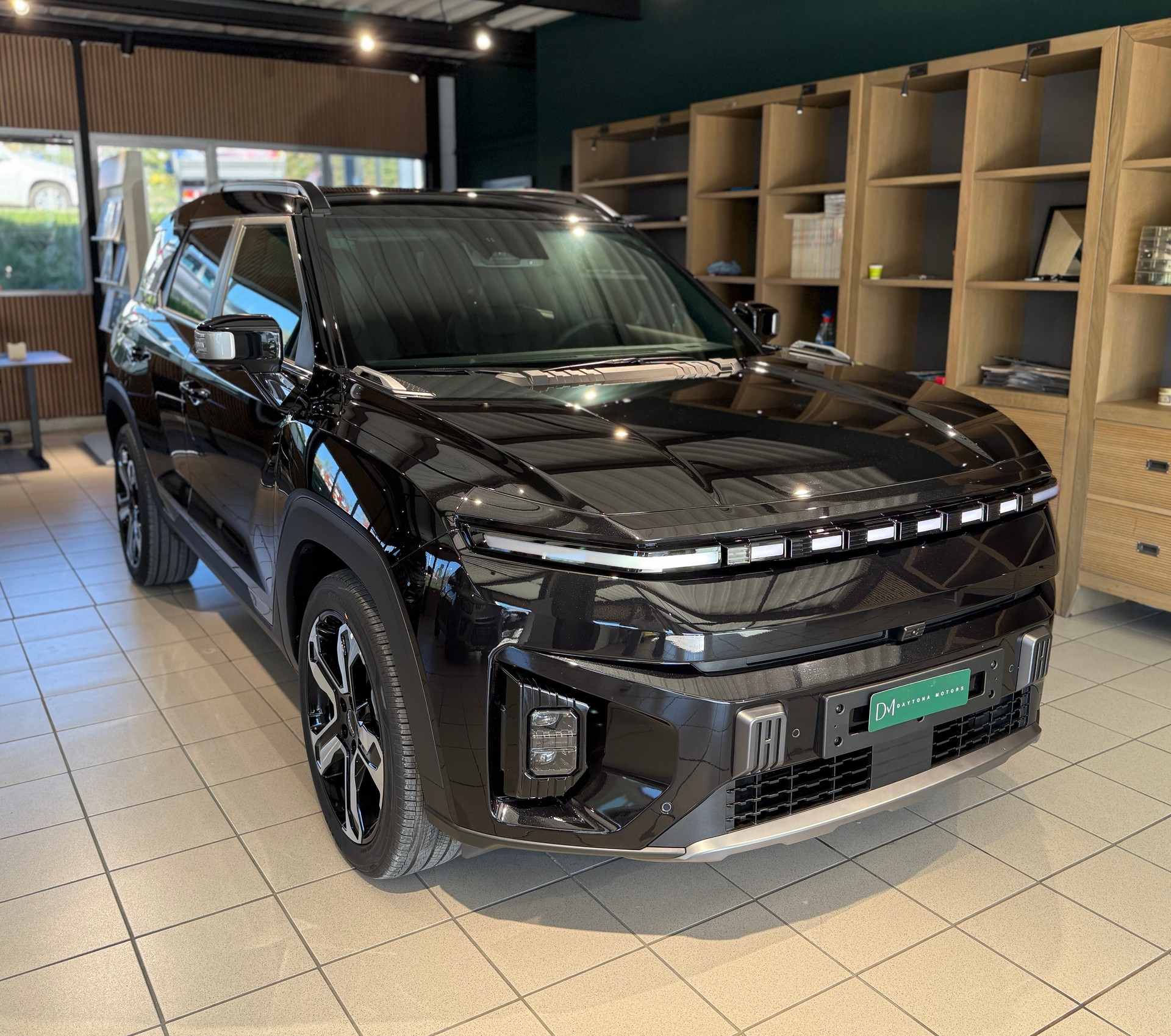 KGM-SsangYong Torres EVX 80 kWh Titanium-showroom-element-1
