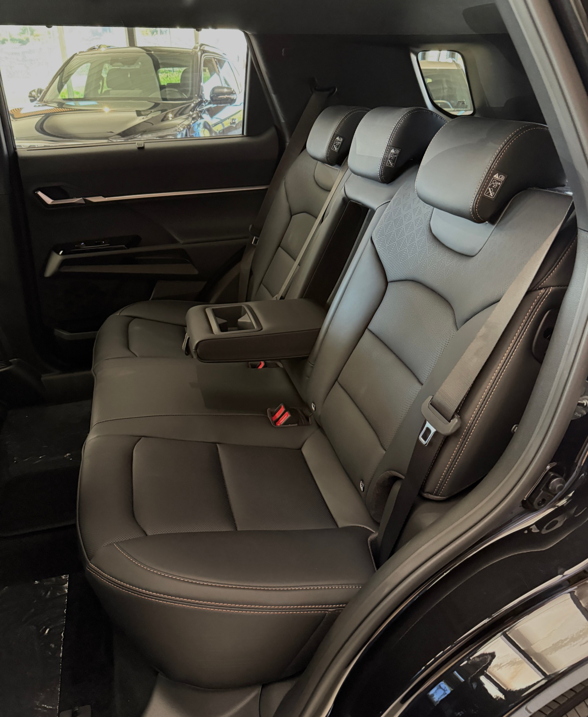 KGM-SsangYong Torres EVX 80 kWh Titanium-image-21