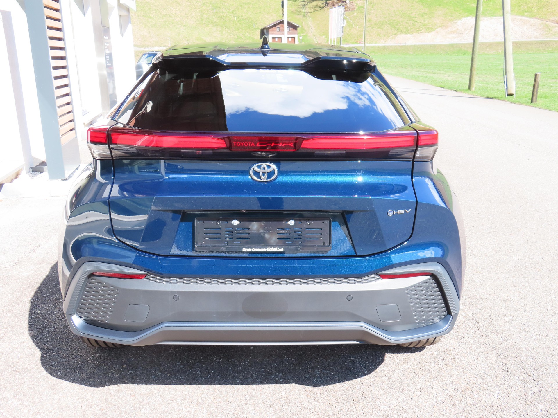 TOYOTA C-HR 2.0 HEV Trend 4x4-image-4