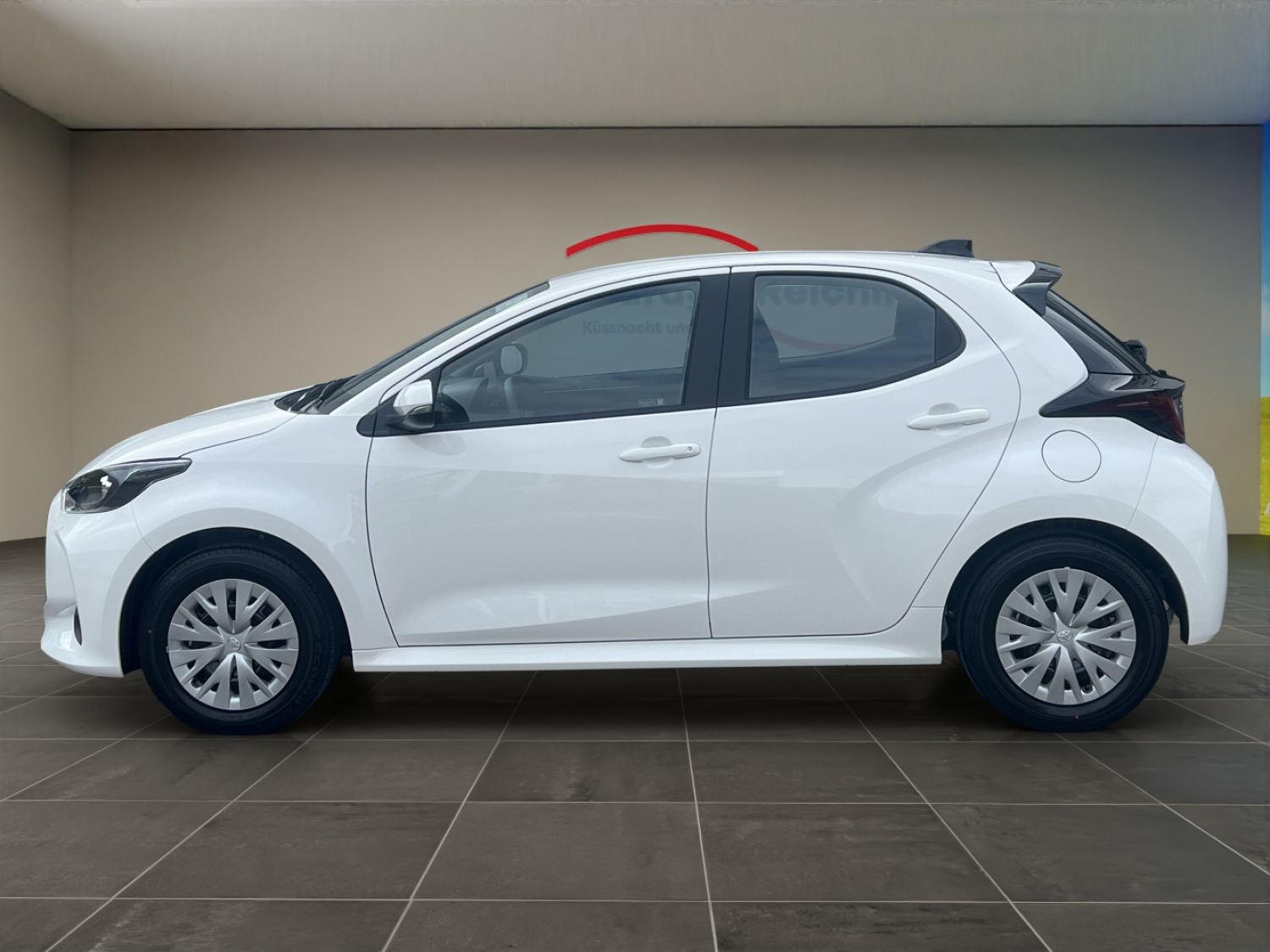TOYOTA Yaris 1.5 VVT-i HSD Comfort-showroom-element-1