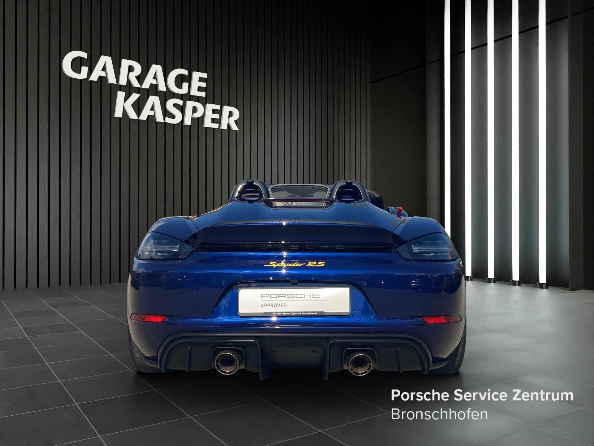 PORSCHE 718 Spyder RS-showroom-element-3
