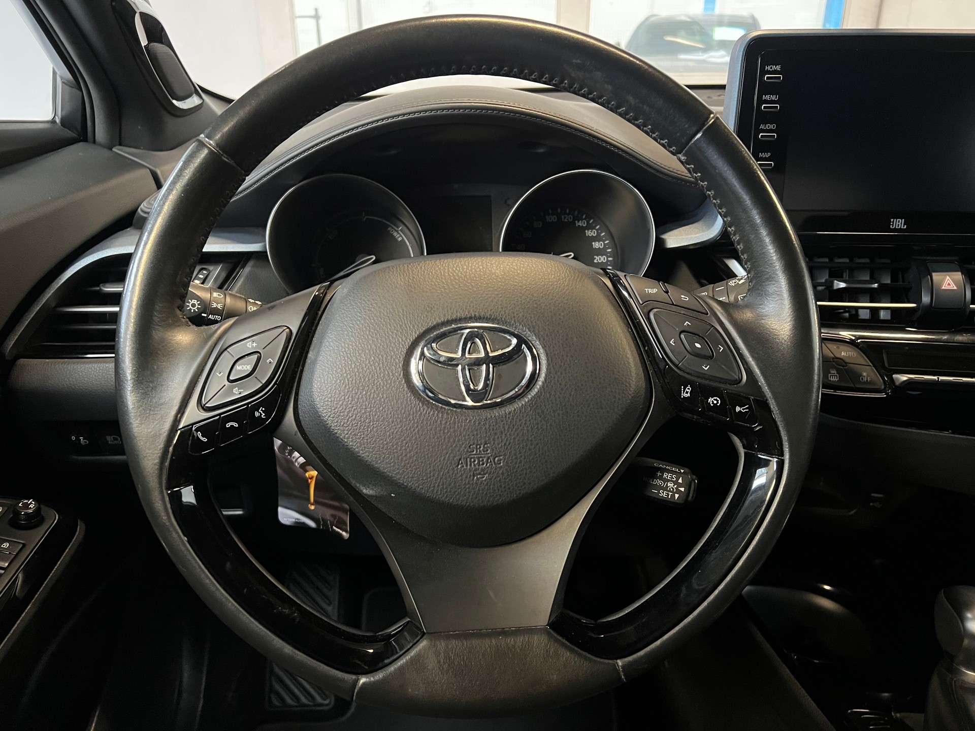 TOYOTA C-HR 2.0 HSD CVT Trend-image-6