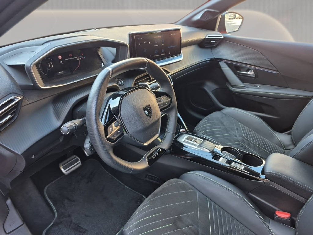 PEUGEOT 208 Hybrid 145 e-DCS6 GT-image-9